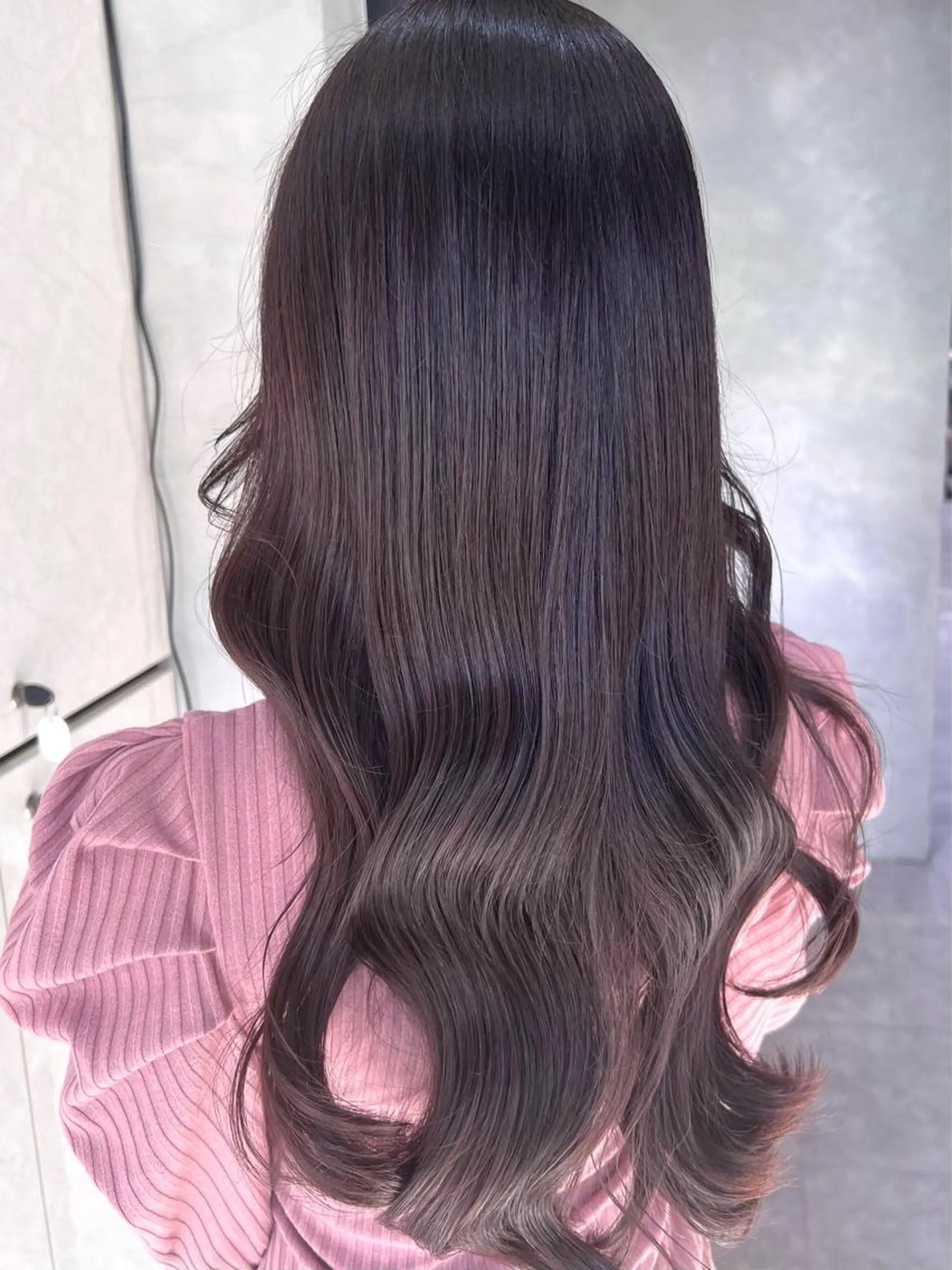 ロング カラー ヘアアレンジ 個室で似合わせ好印象 🧡外山弥千代のヘアスタイル