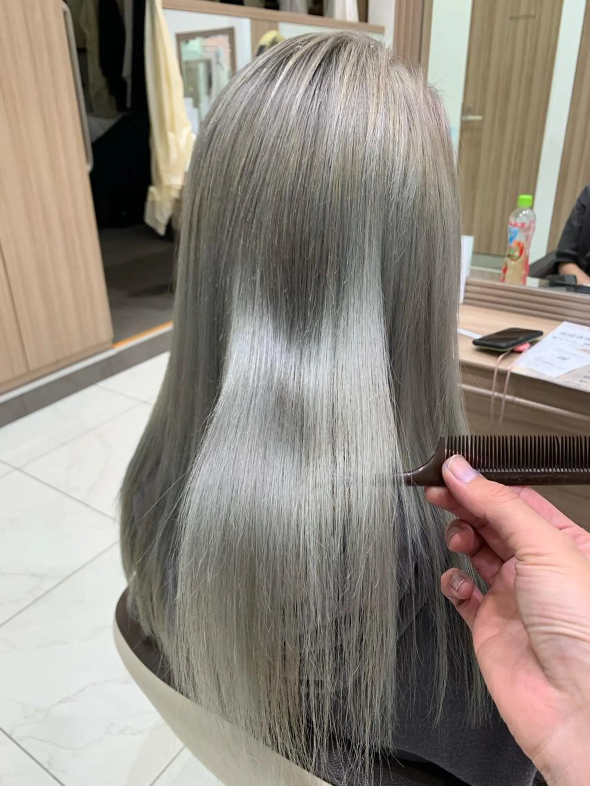 セミロング 髪質改善 トリートメント カット ヘアカラー トリートメント N° jillva ♦️川端裕司♦️のヘアスタイル