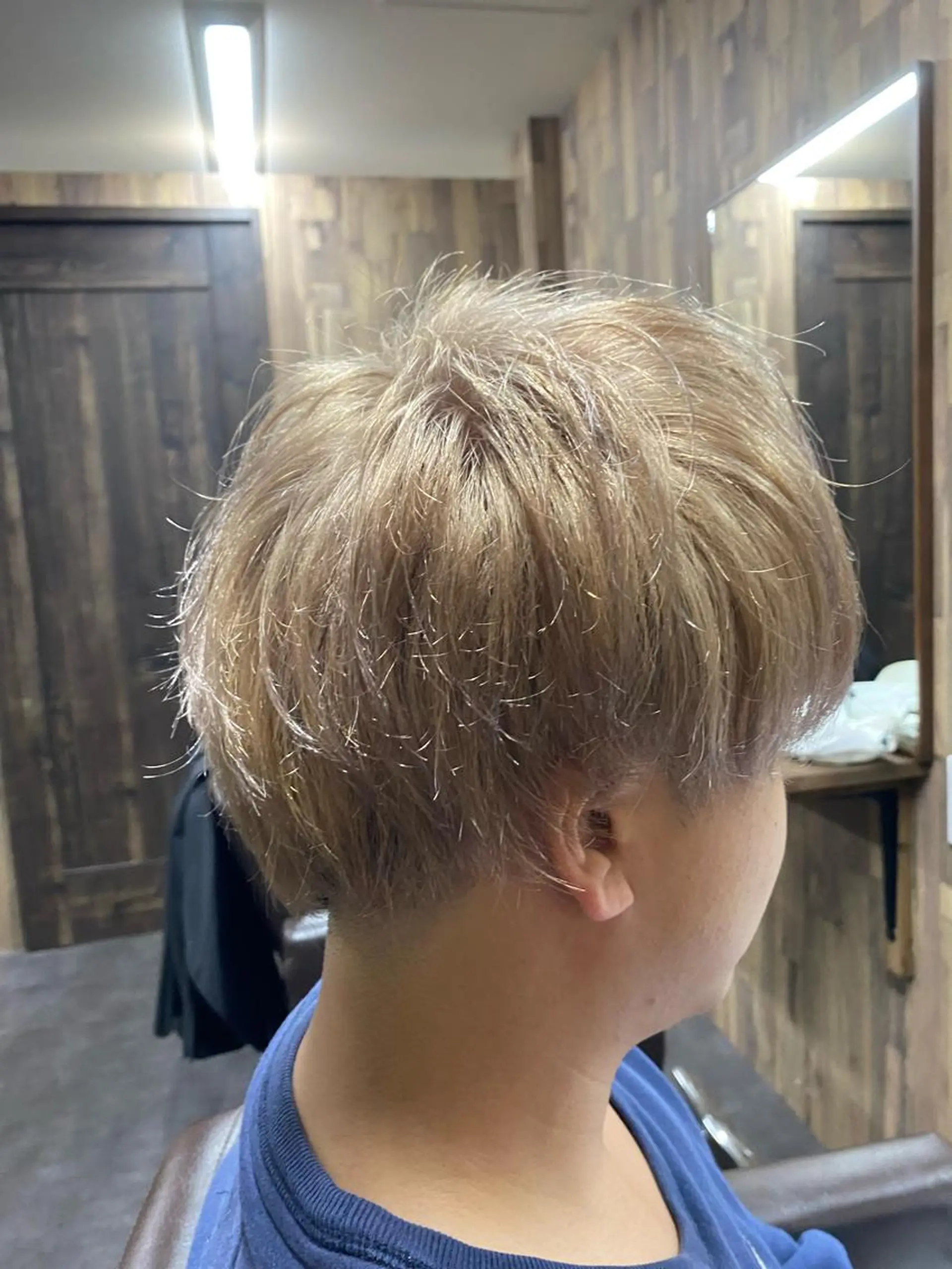 カラー メンズ 森田 滉平のヘアスタイル