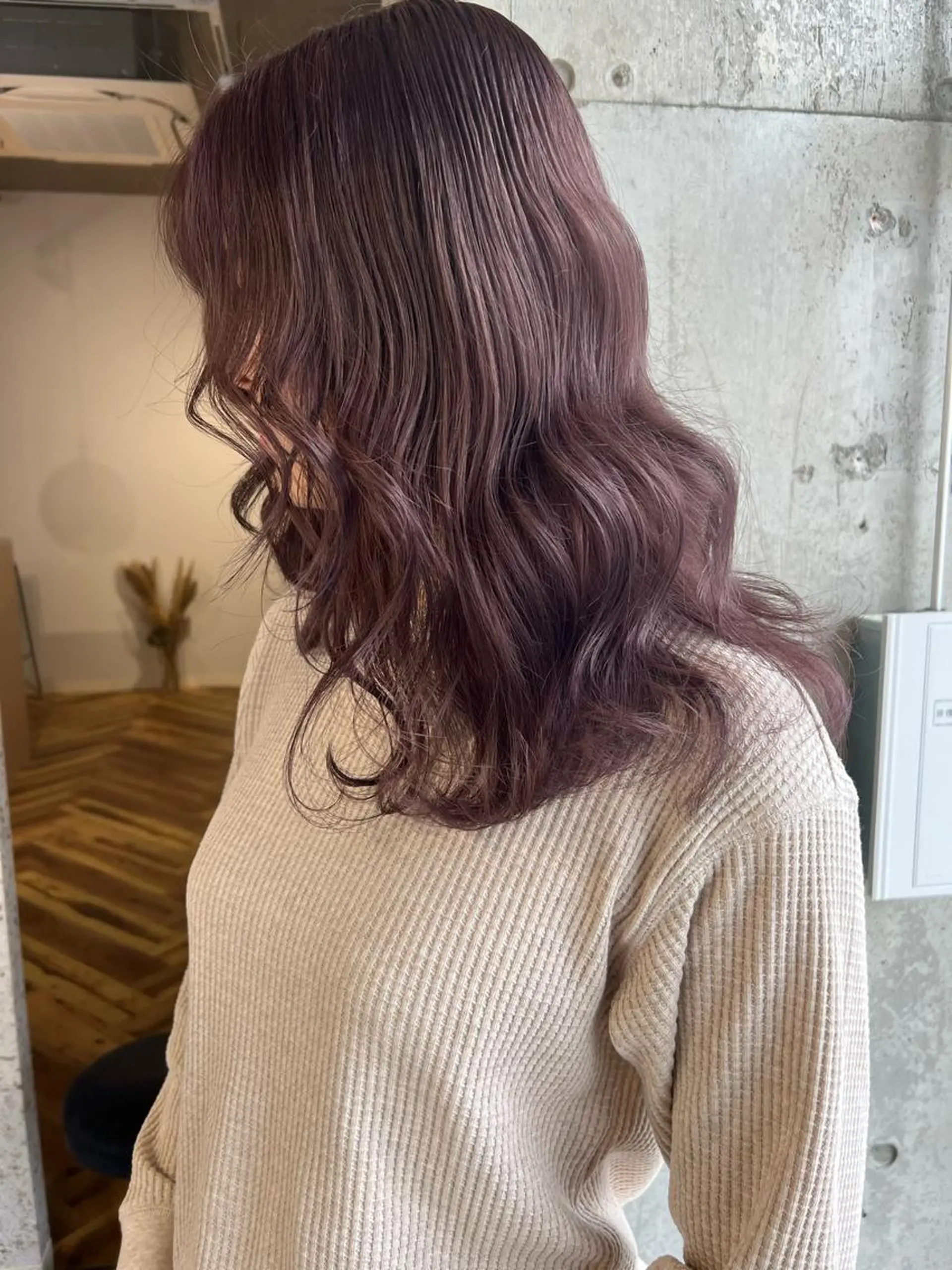 ミディアム カラー ヘアアレンジ ラベンダーカラー ヘアカラー lani ブリーチ /ダブルカラーのヘアスタイル
