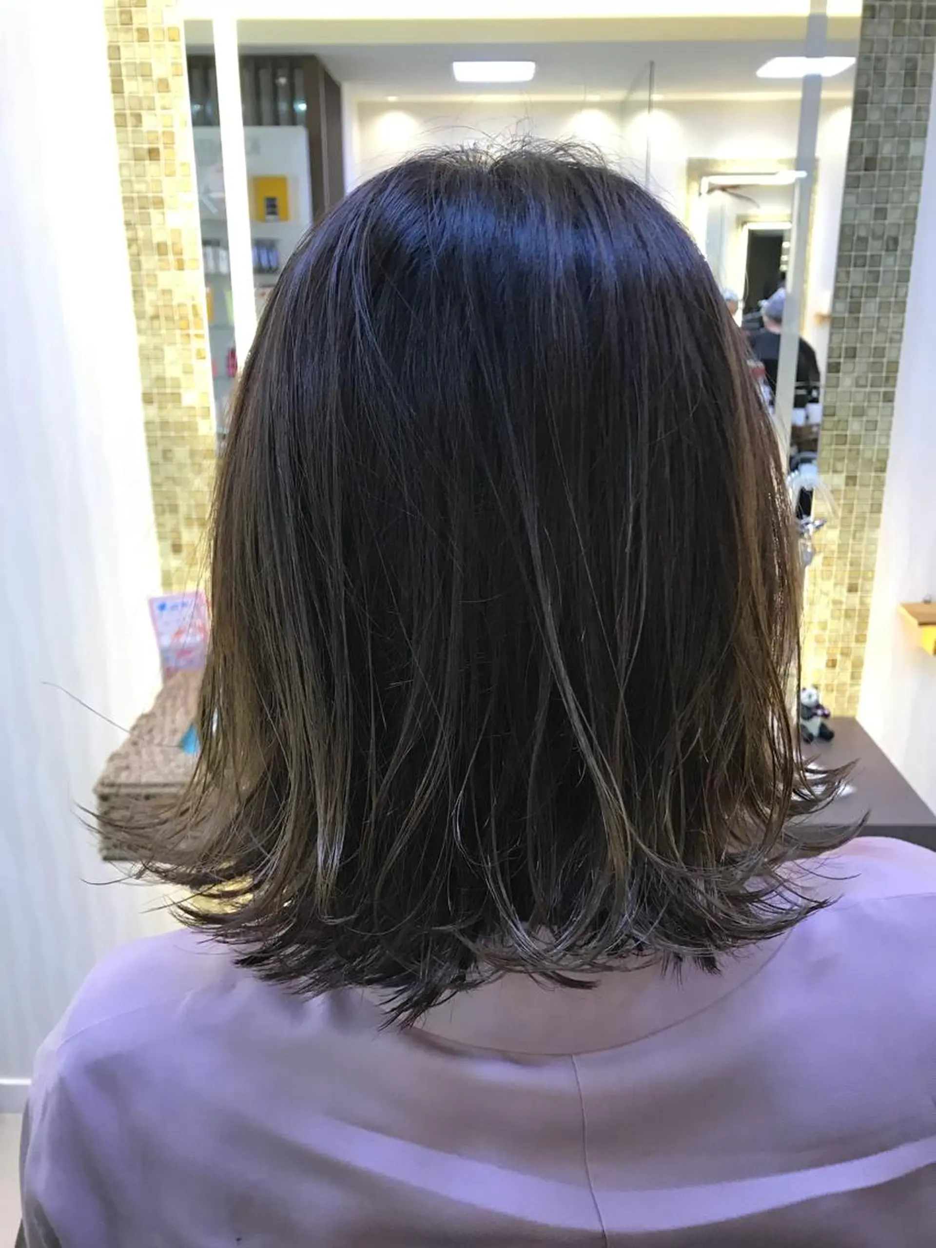 ミディアム カット ヘアカラー トリートメント 髪質改善縮毛矯正/暖 色カラー/ウエダカナのヘアスタイル