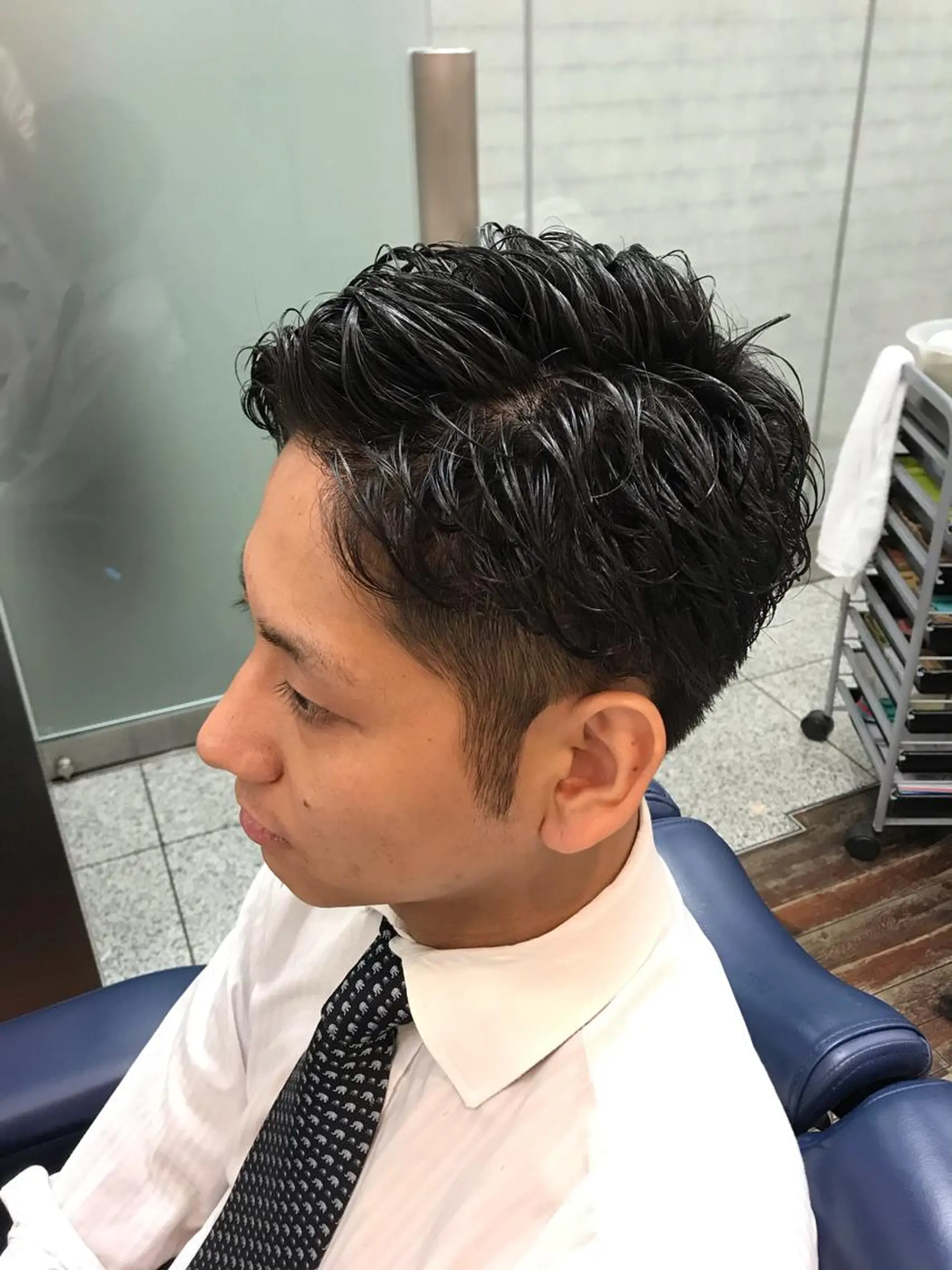 メンズ パーマ職人👏 岡田佳樹のヘアスタイル