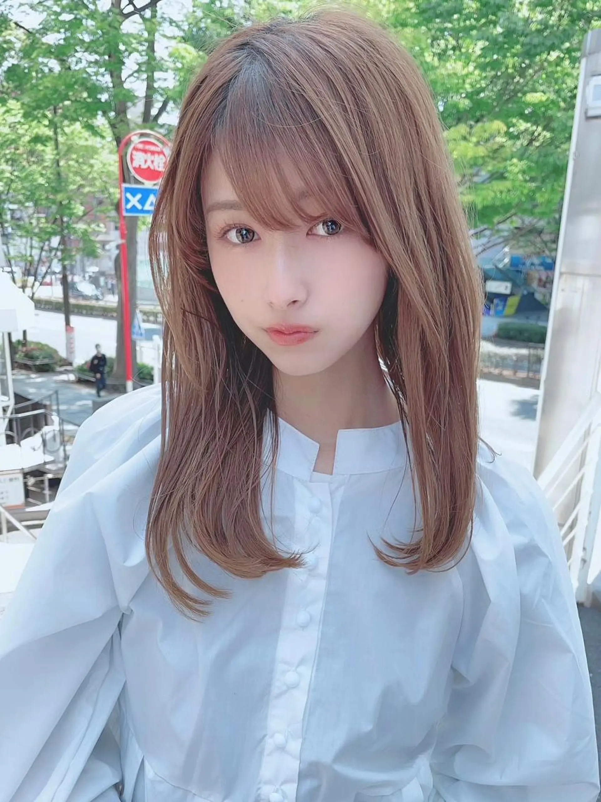 ロング カラー パーマ ヘアアレンジ アディクシーカラー 透明感カラー カット ヘアカラー トリートメント 公式 Ease by amble luxeのヘアスタイル