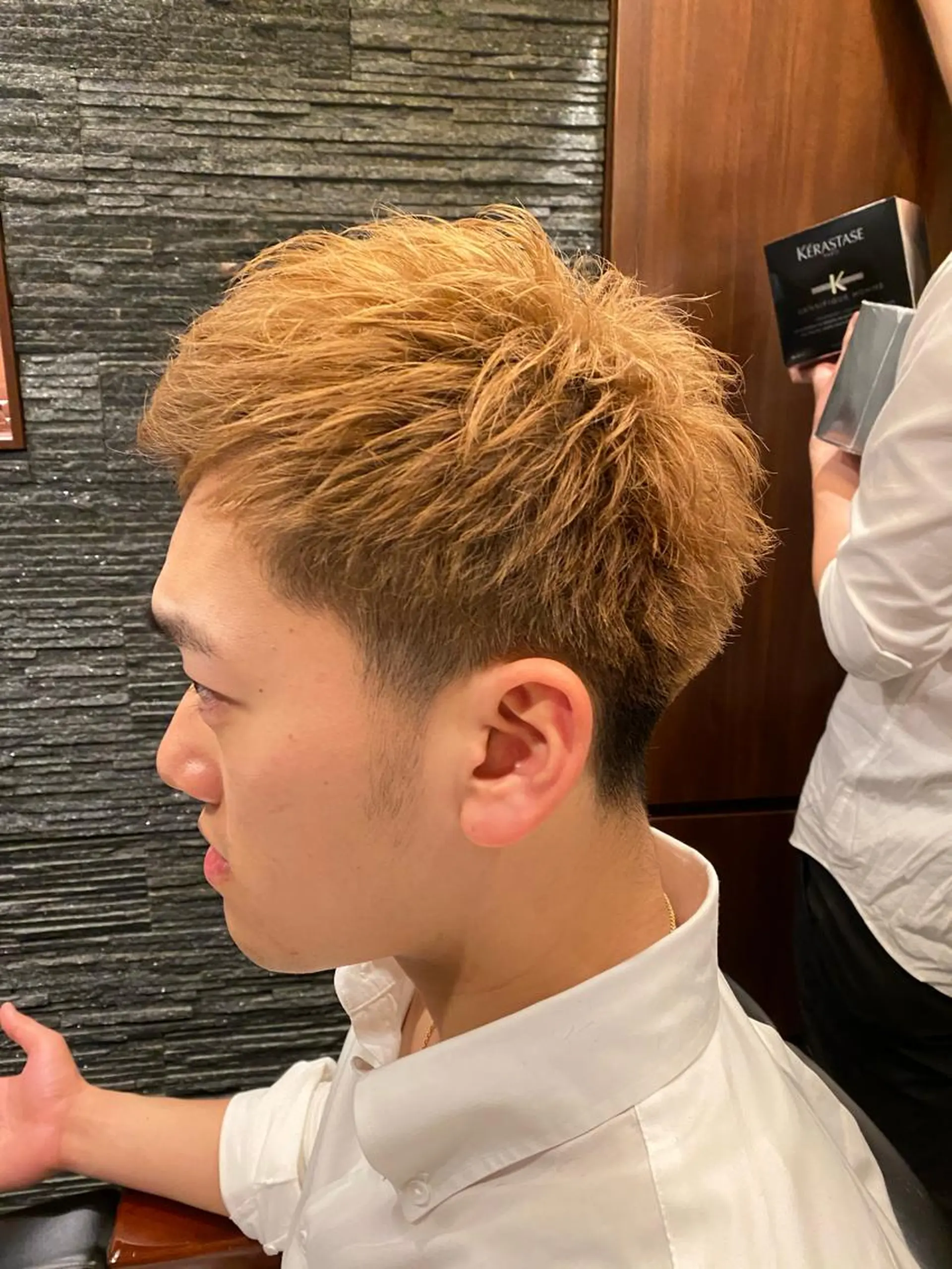 ショート メンズ ツーブロック 刈り上げ 土井 康永のヘアスタイル
