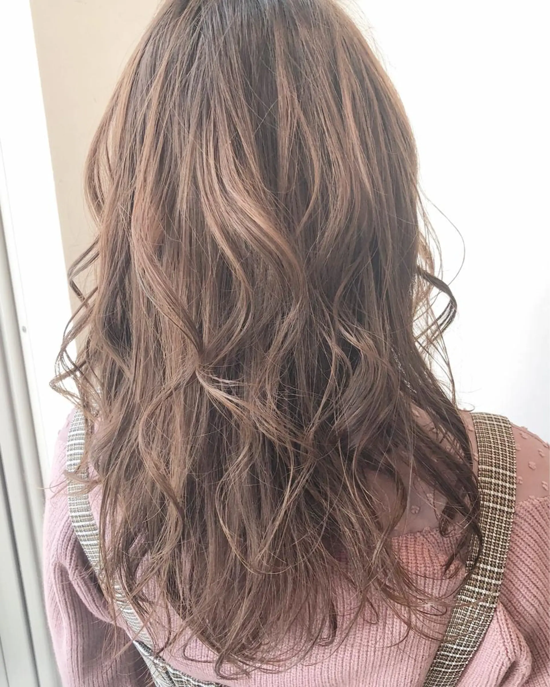 セミロング カラー アッシュ ピンクカラー ピンクアッシュ TOWA 野村　コウダイのヘアスタイル