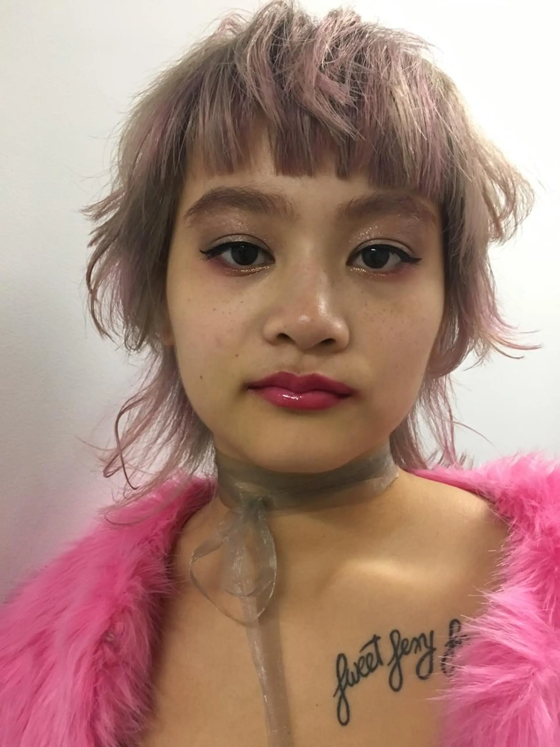 ショート カラー 桑原 菜摘のヘアスタイル