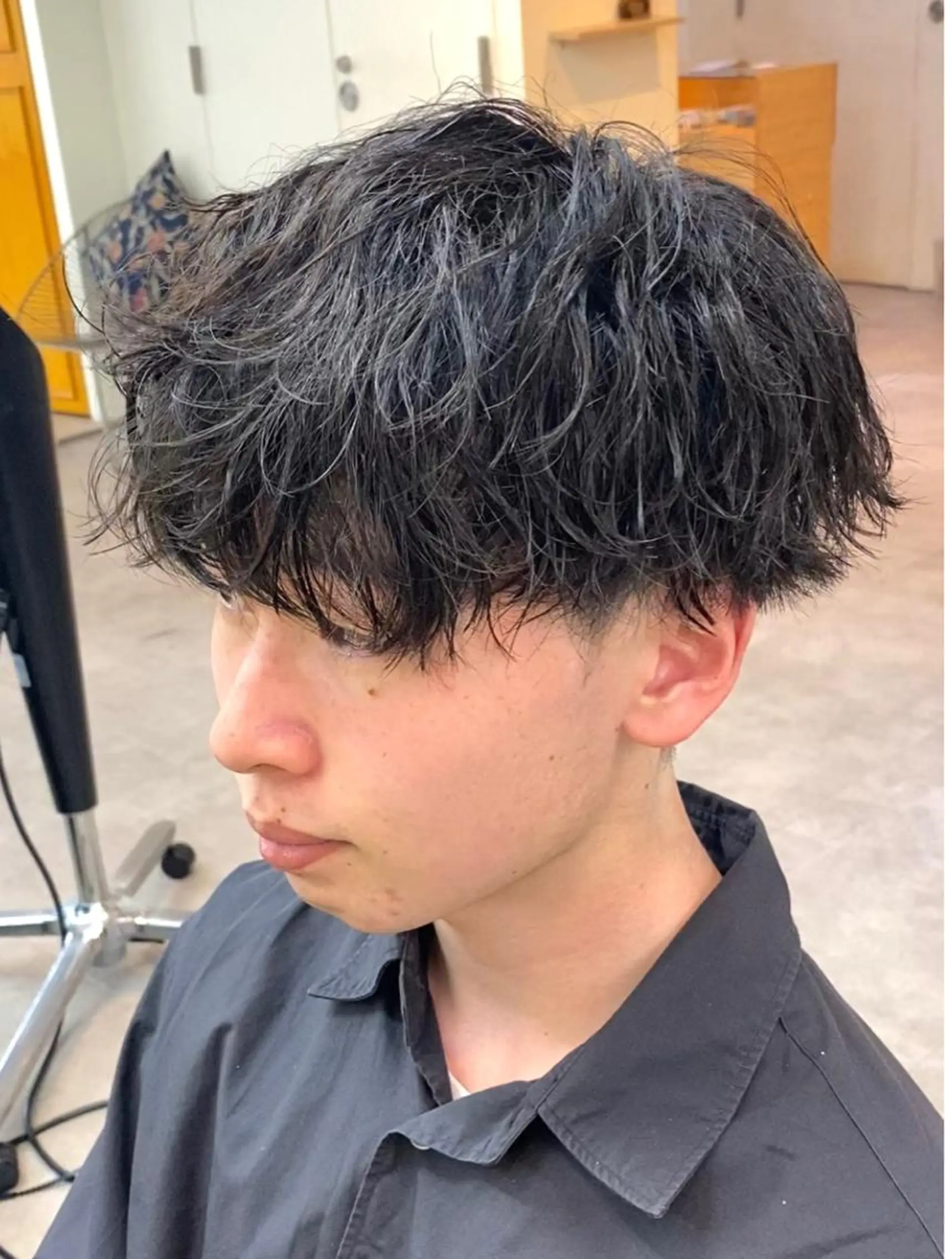 ショート パーマ メンズ 波巻きパーマ JINKIメンズ特化 メンズカットパーマのヘアスタイル