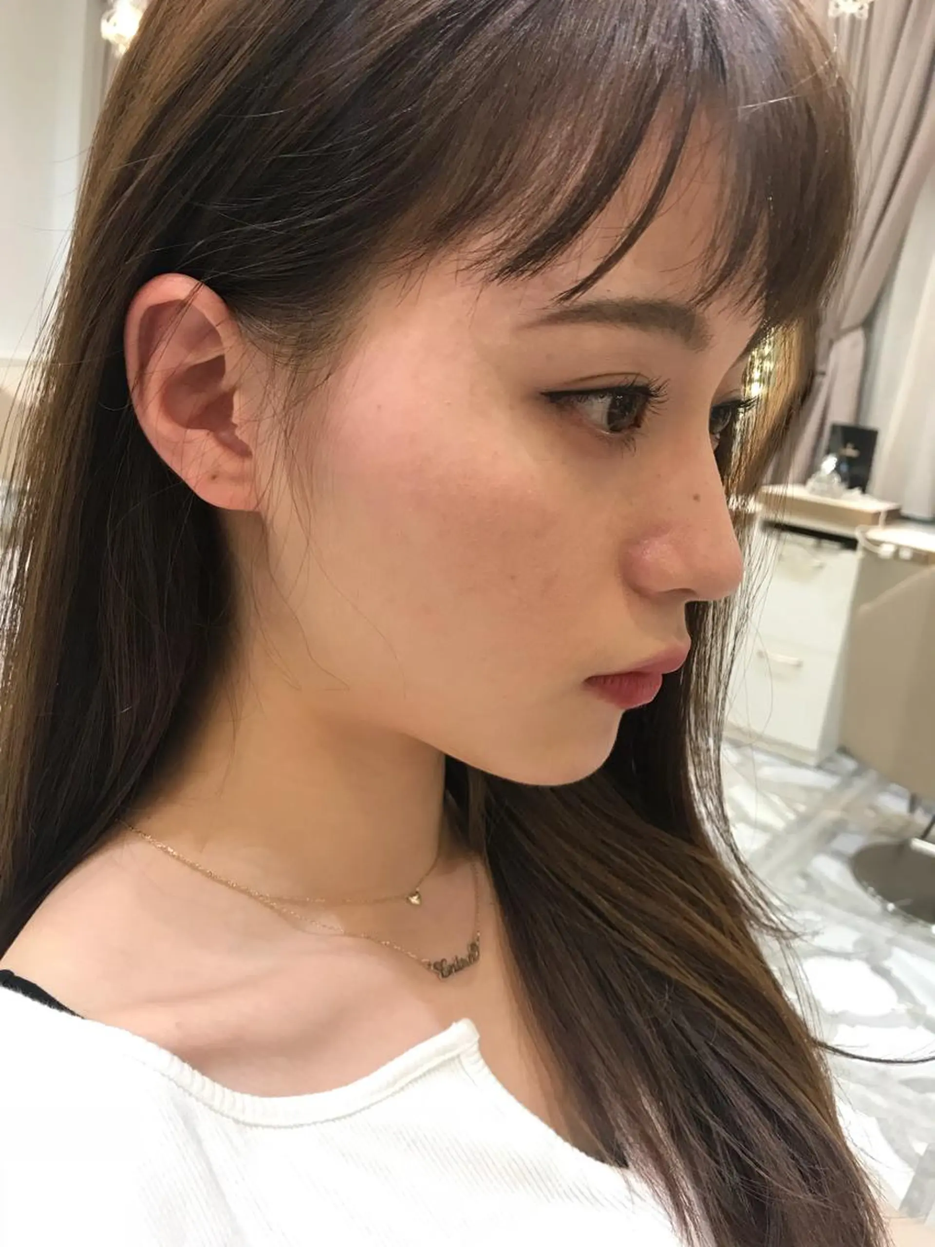 セミロング カラー 透明感カラー 江崎 わか子のヘアスタイル