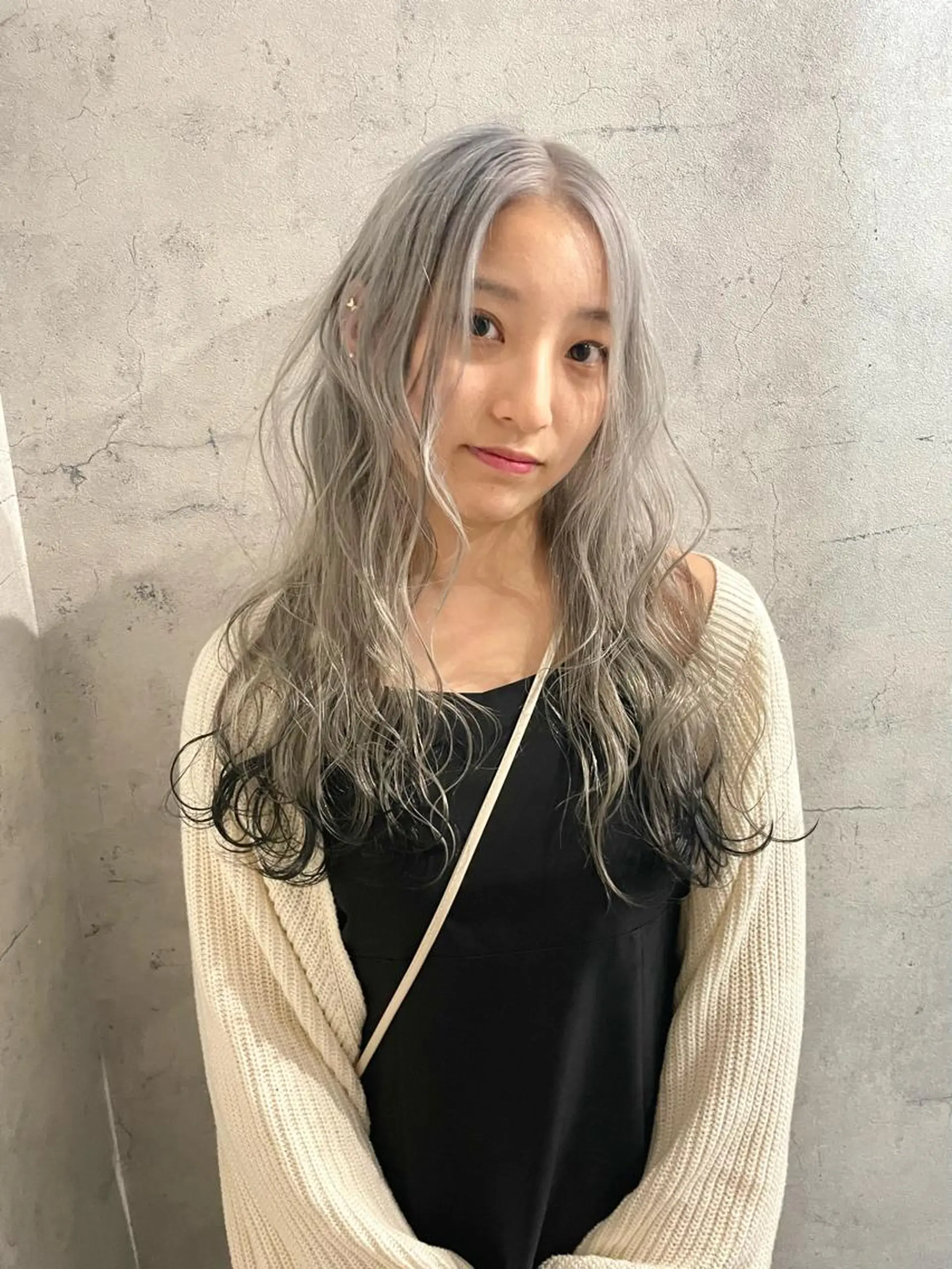 ロング 韓国風カラー 韓国風ヘア レイヤーカット 韓国/透明感 Veluaのヘアスタイル