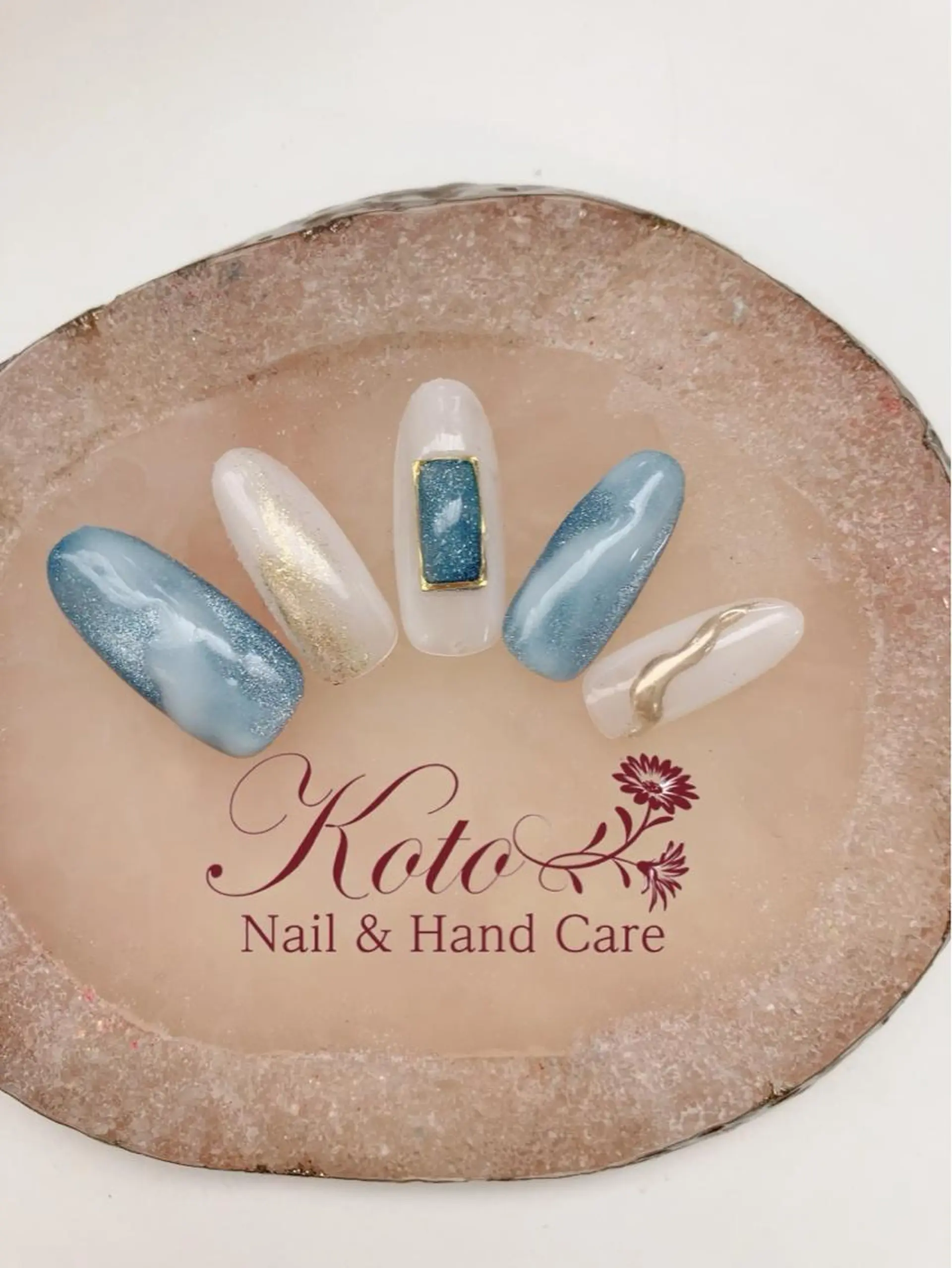 ネイル 長さ出し フットネイル フレンチネイル ジェルネイル ラメ(グリッター) Risa ネイルサロンKOTOのネイルデザイン