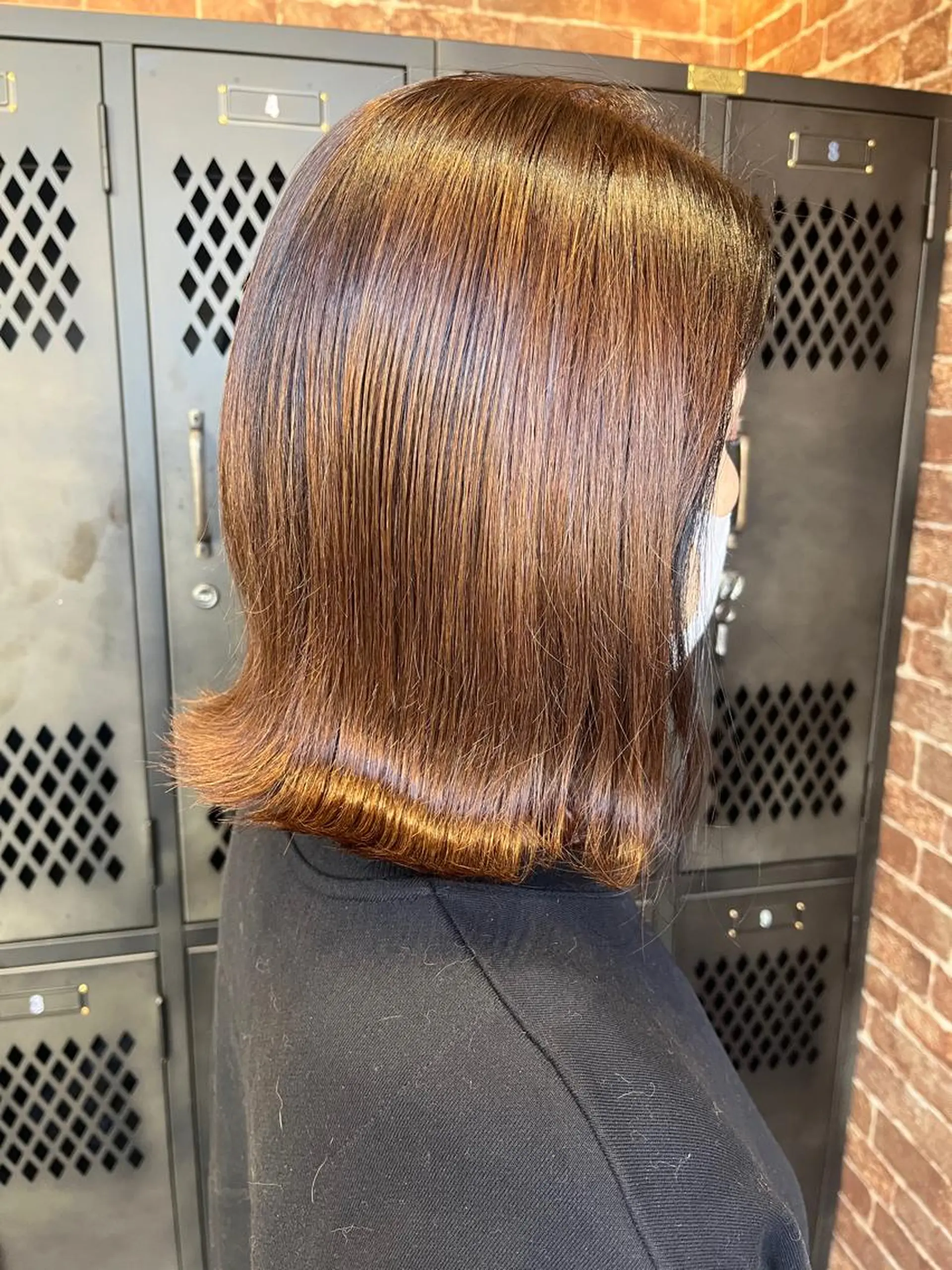 ミディアム カラー パーマ ヘアアレンジ メンズ キッズ ネイル マツエク・マツパ アイブロウ ミディアムパーマ メンズハイライト メンズパーマ ブラウンカラー ケアカラー カット 久木原 ゆりのヘアスタイル