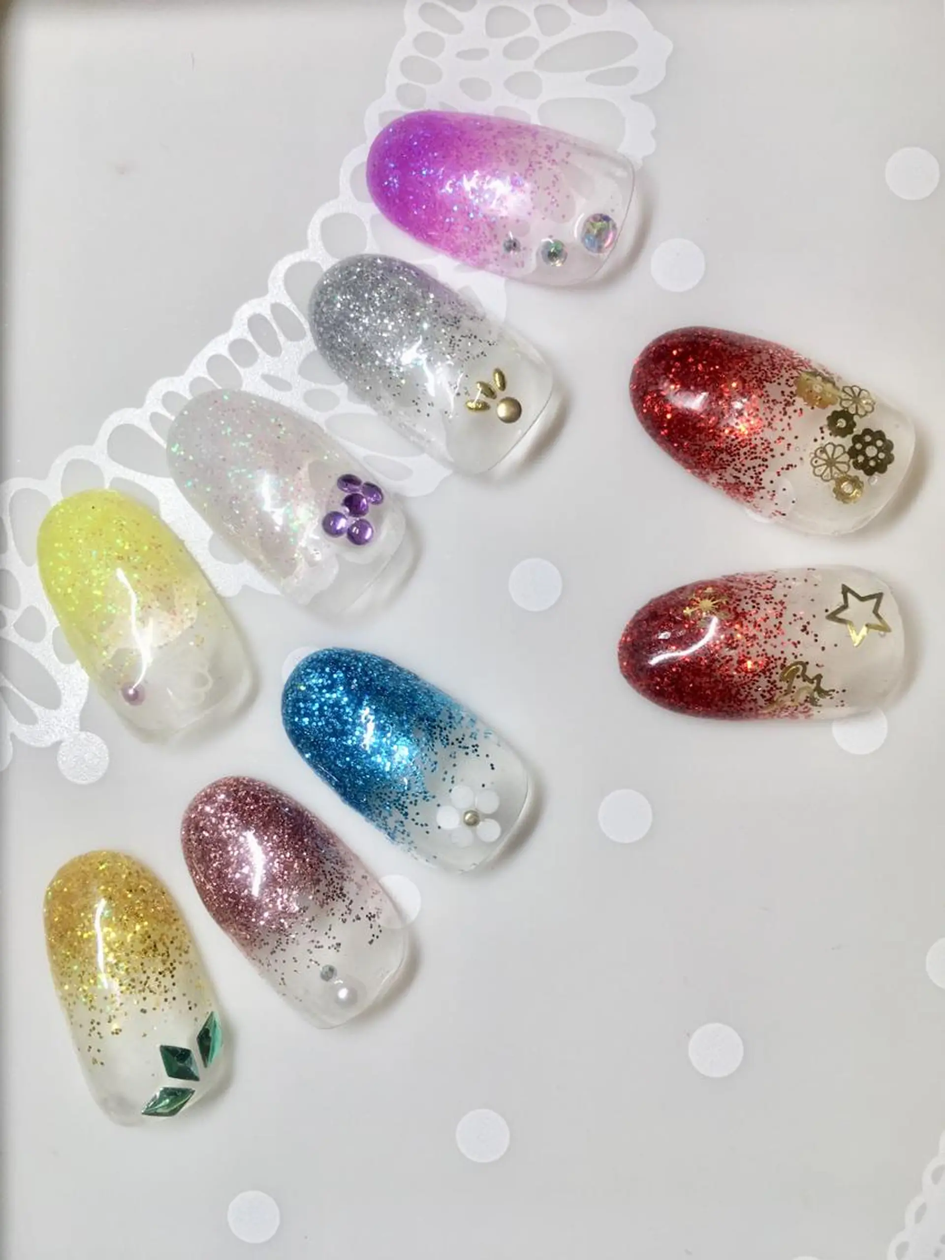 ネイル 新宿ネイルサロン ジェミディローサのネイルデザイン