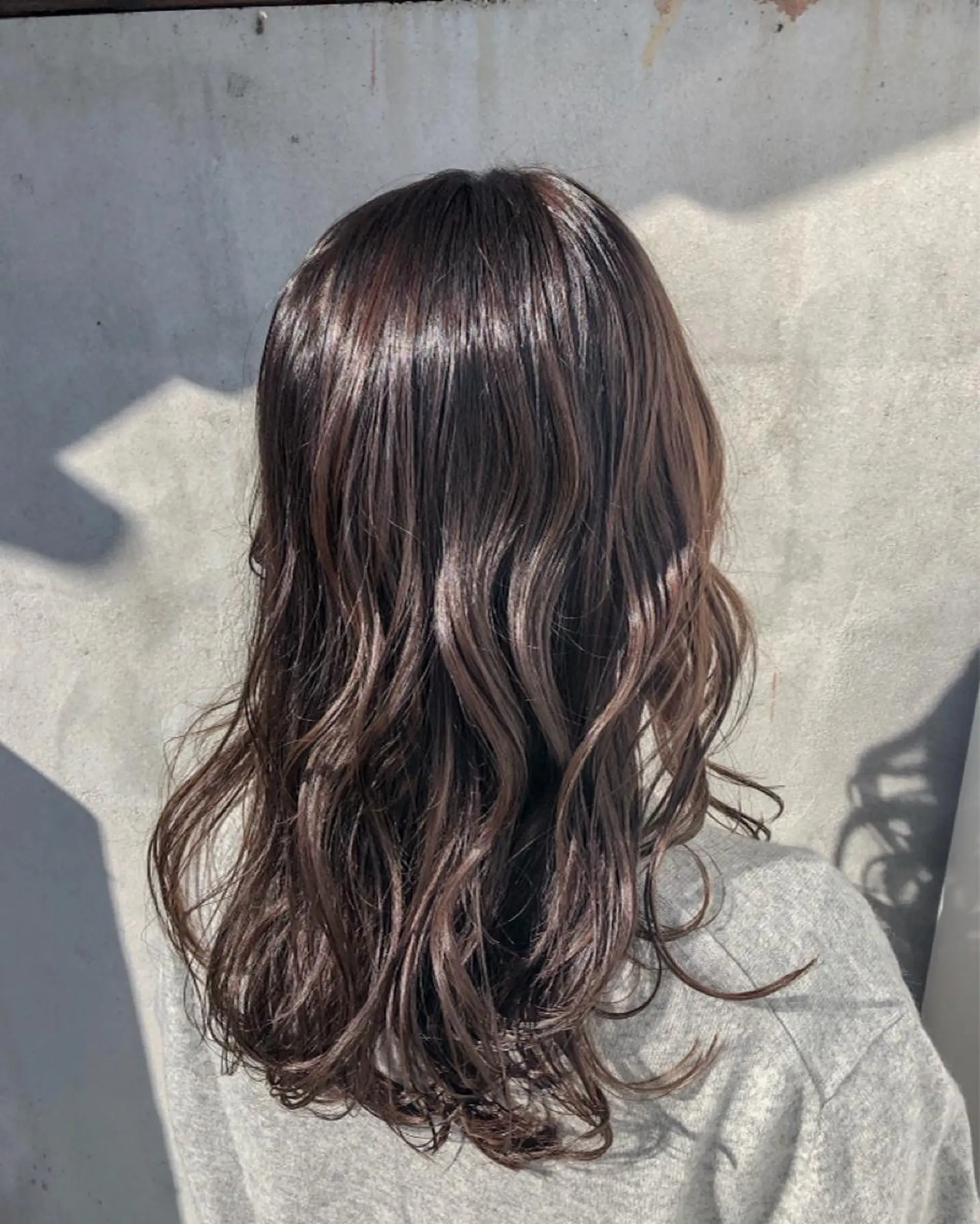 ロング カラー 透明感カラー グレージュ ヘアカラー 佐藤 美聡のヘアスタイル