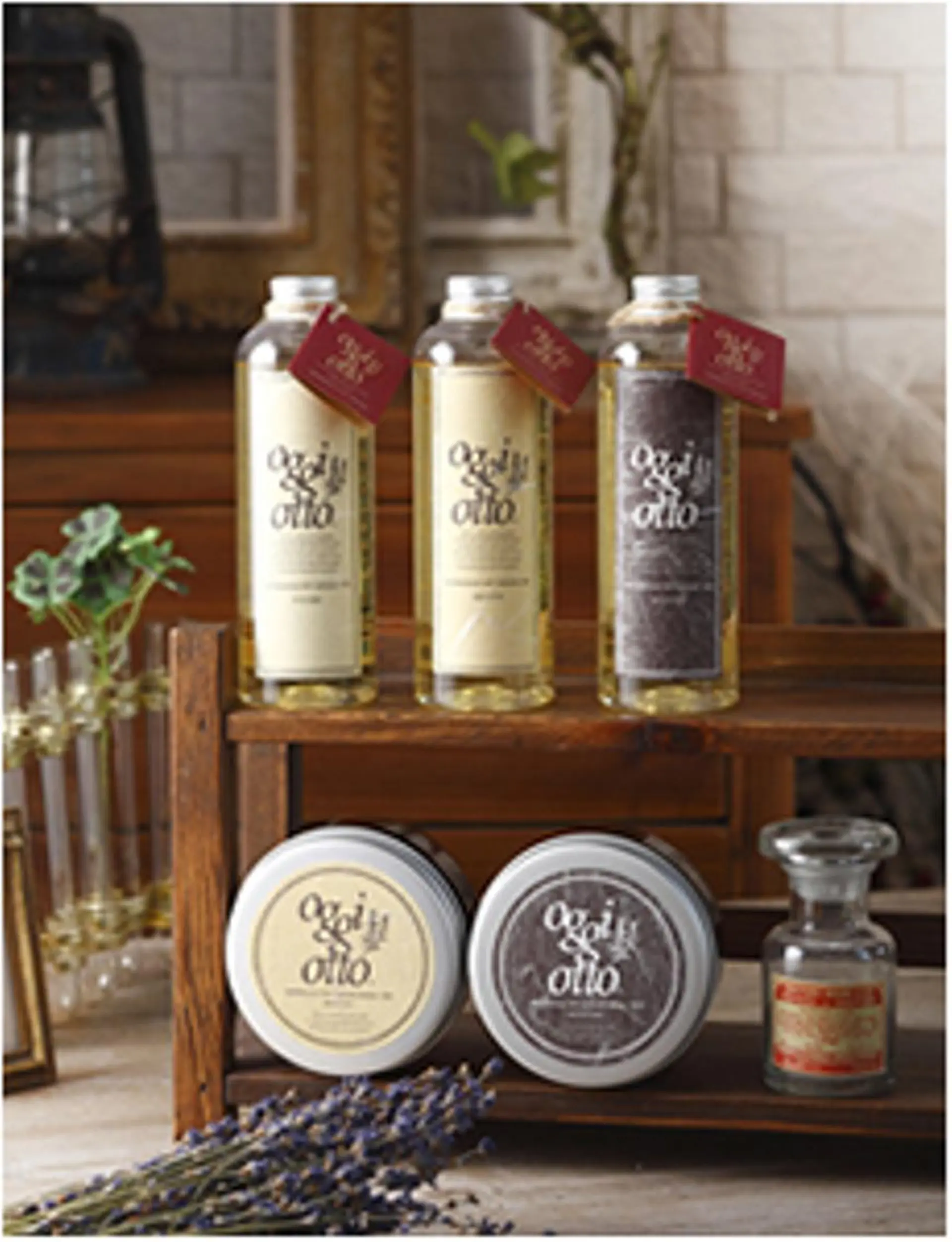 インナー×縮毛矯正 ピンクカラー澤井里菜のヘアスタイル