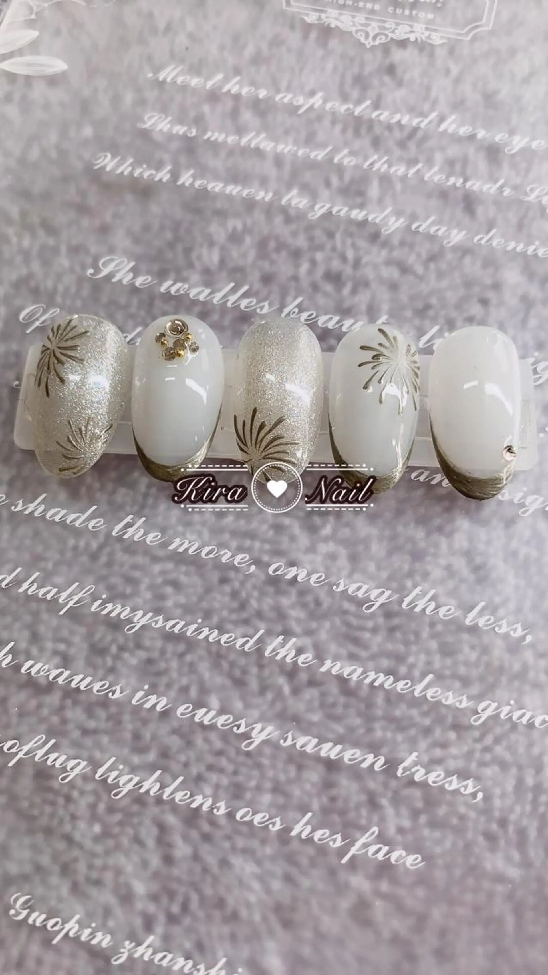 ネイル ジェルネイル ハート スカルプネイル ソフトジェル ネイルチップ ハンドネイル ハンドケア Kira Nailのネイルデザイン