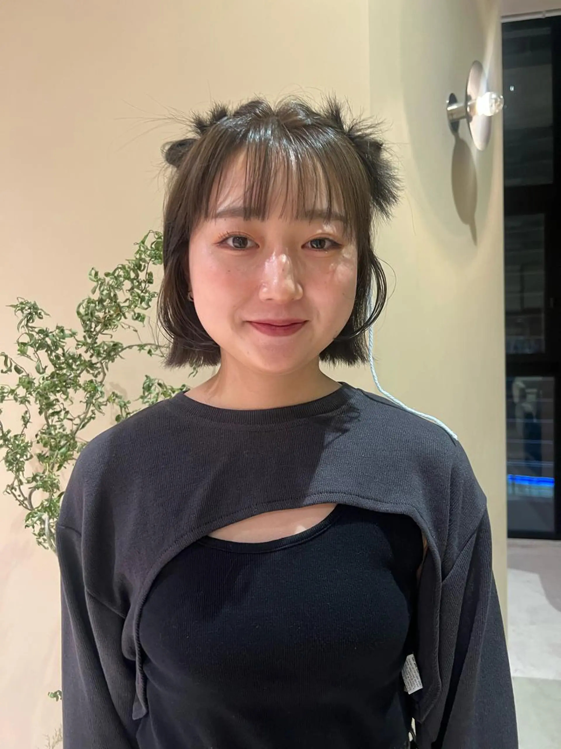 ミディアム ヘアアレンジ レイヤーカット NERO加藤木麻彩のヘアスタイル