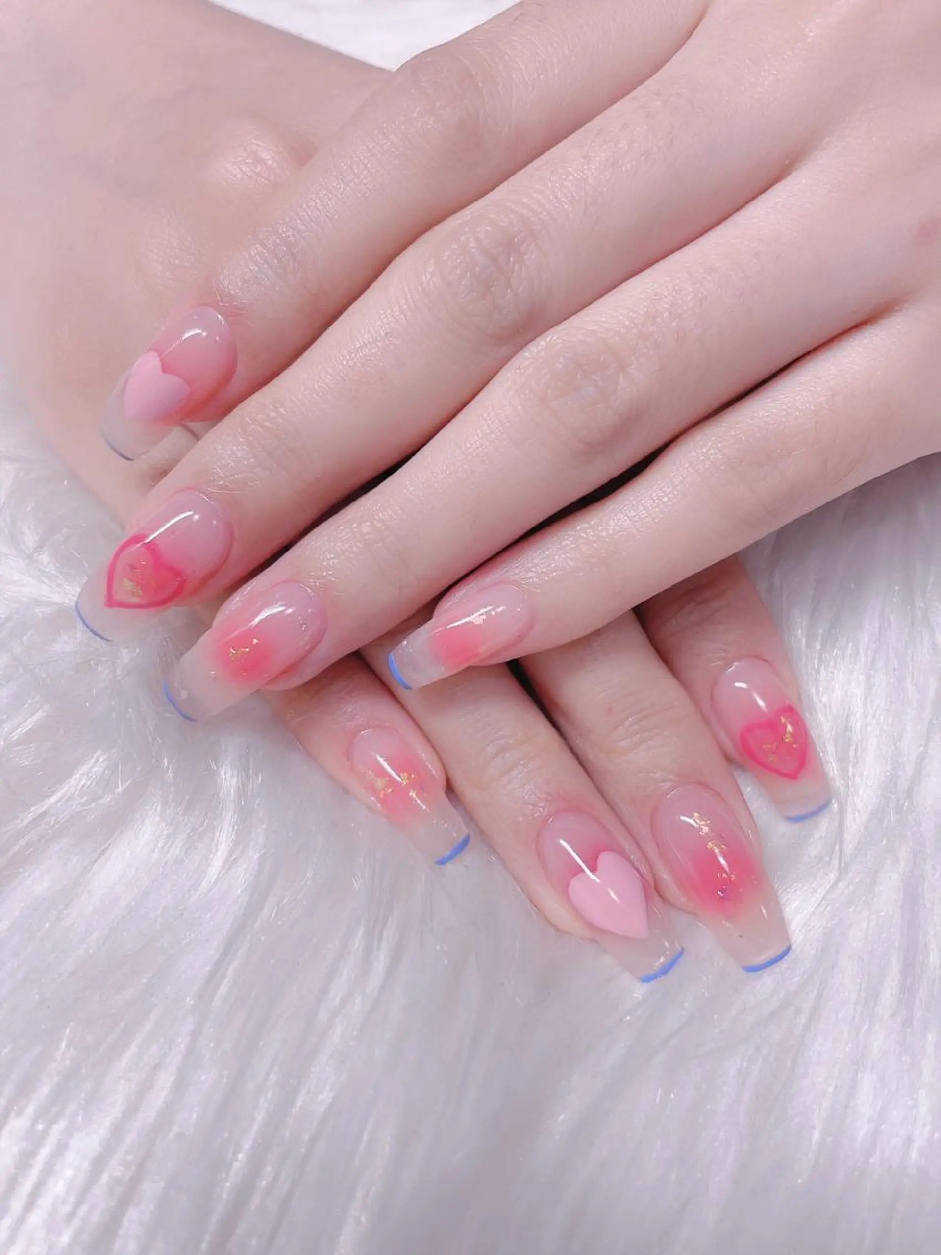 ネイル ハンドネイル AngelChris ビューティーサロンのネイルデザイン