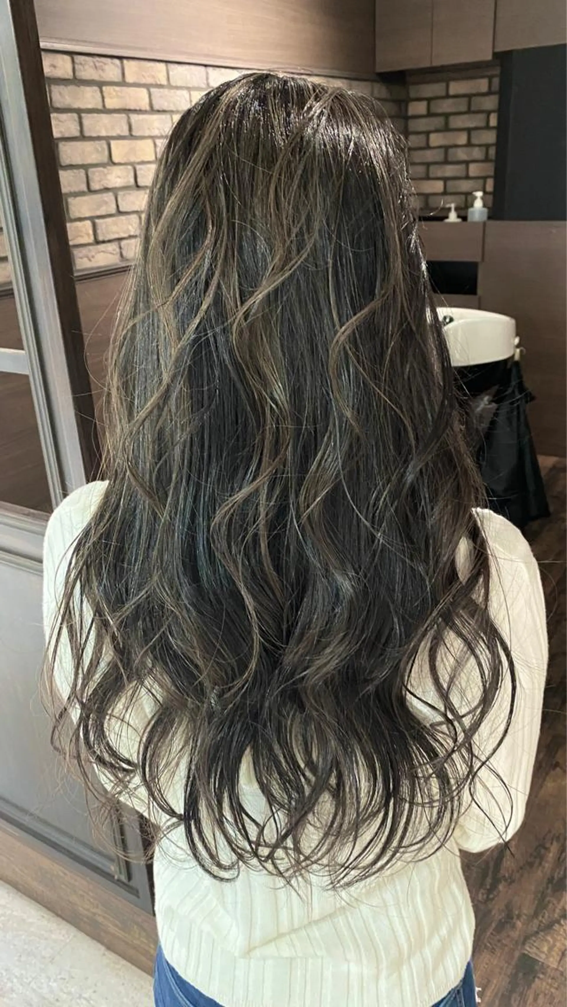 セミロング 白井 秀太郎のヘアスタイル