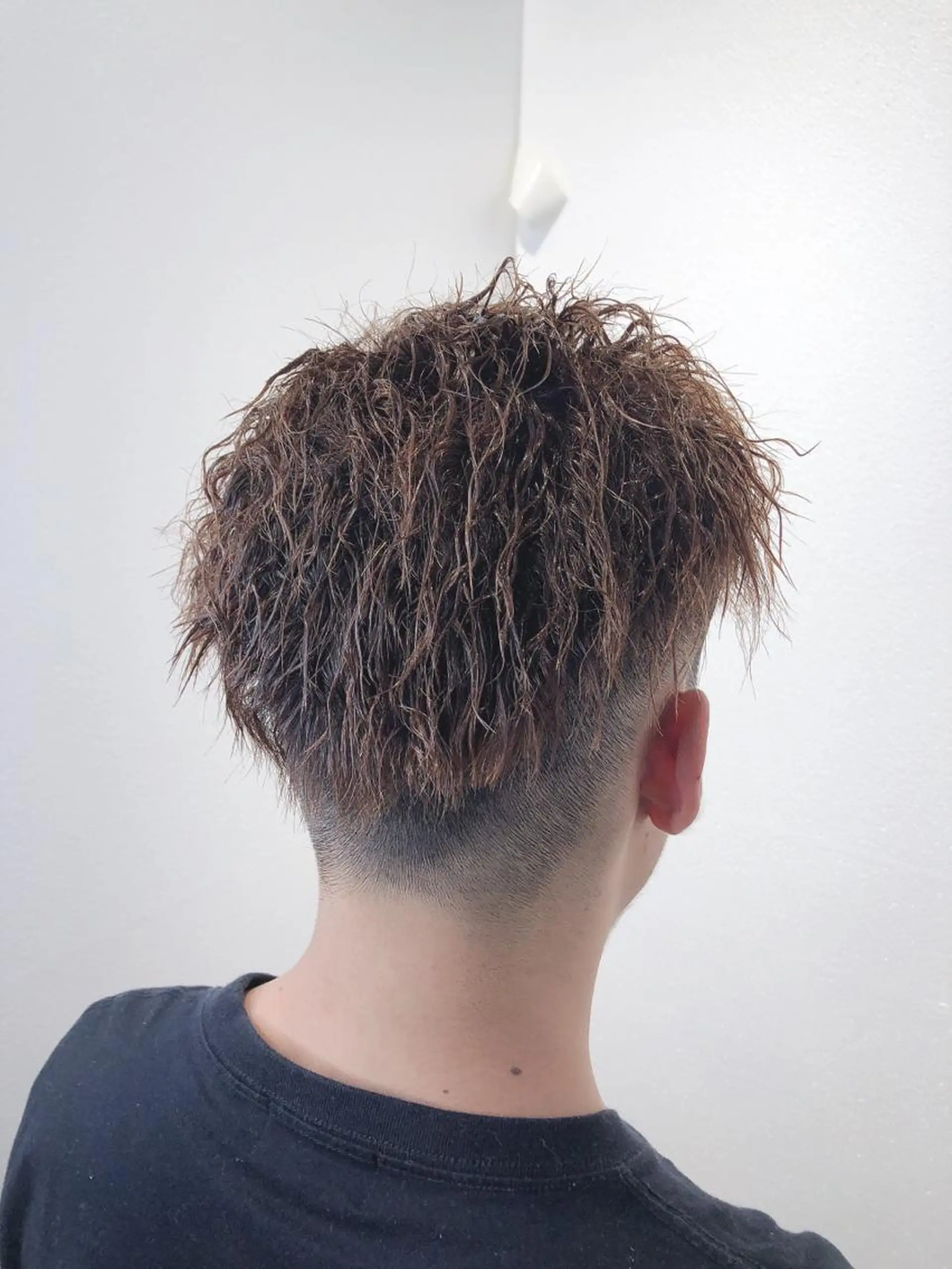 ショート パーマ メンズ メンズパーマ メンズツイストパーマ ツーブロック ツイストパーマ カット パーマ ヘッドスパ 田中 アキオのヘアスタイル