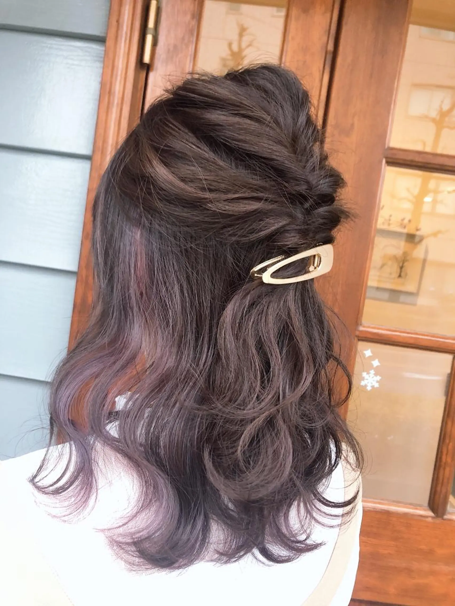 セミロング ヘアアレンジ パープルカラー 塔崎 りこのヘアスタイル