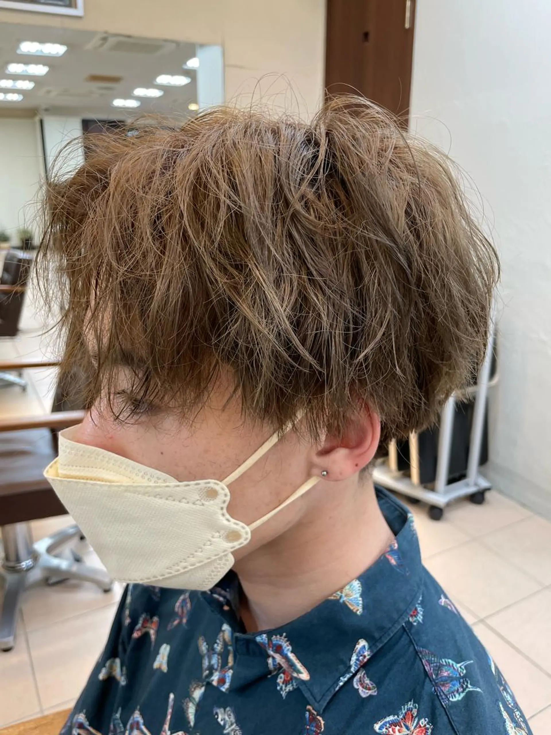 パーマ メンズ メンズ韓国風 メンズパーマ ニュアンスパーマ スパイラルパーマ 北林 秀悟のヘアスタイル