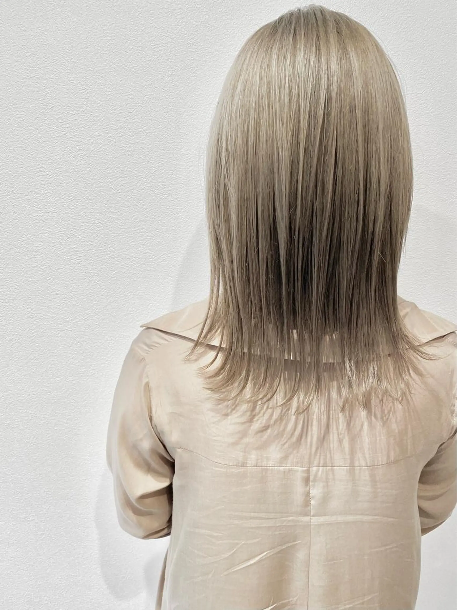 ミディアム MYRTLE TSUNODAのヘアスタイル