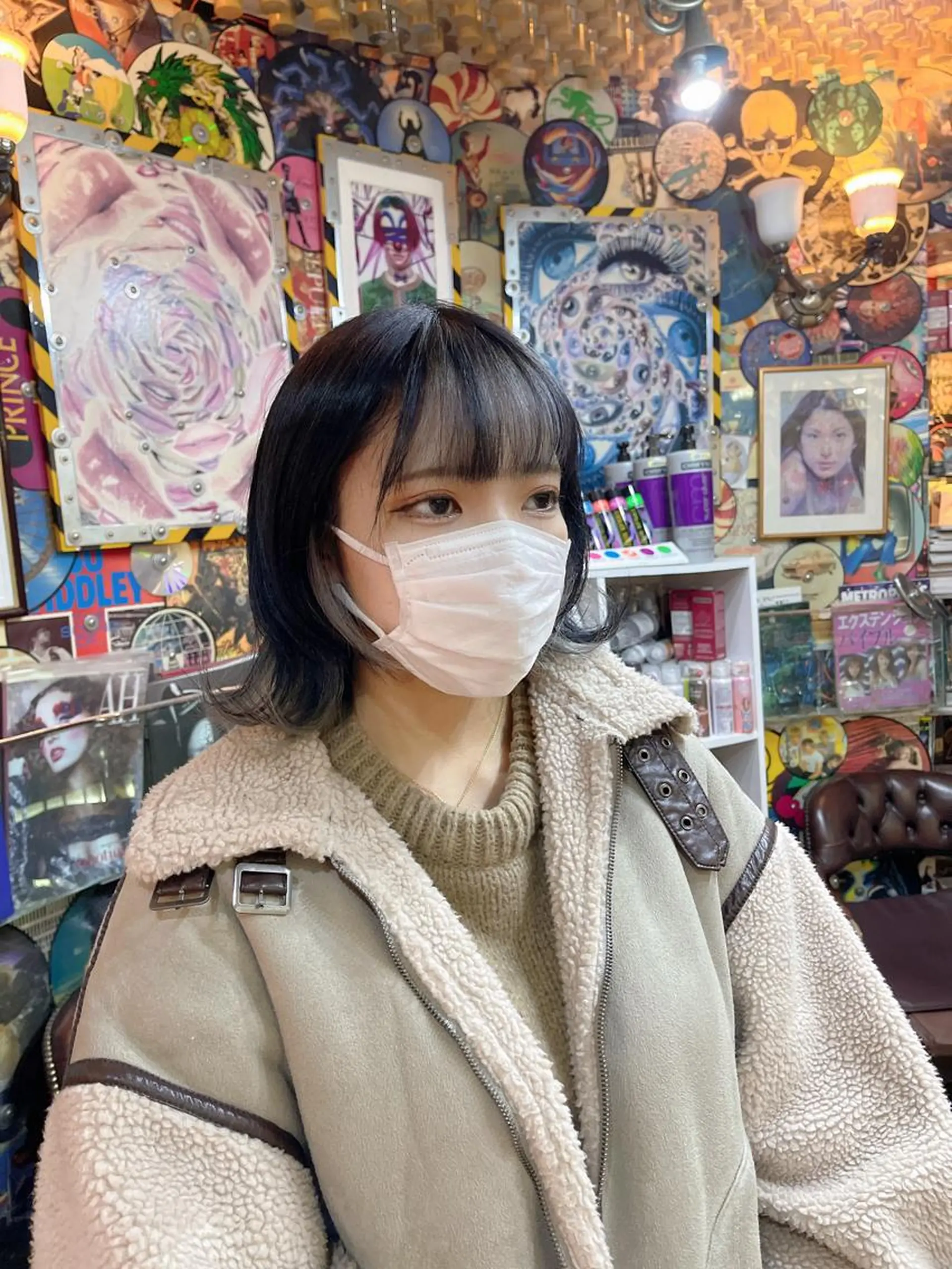 ミディアム カラー ヘアアレンジ インナーカラー シルバー ウルフカット 🌈派手髪エクステ ブレイズ🌈ひろとのヘアスタイル