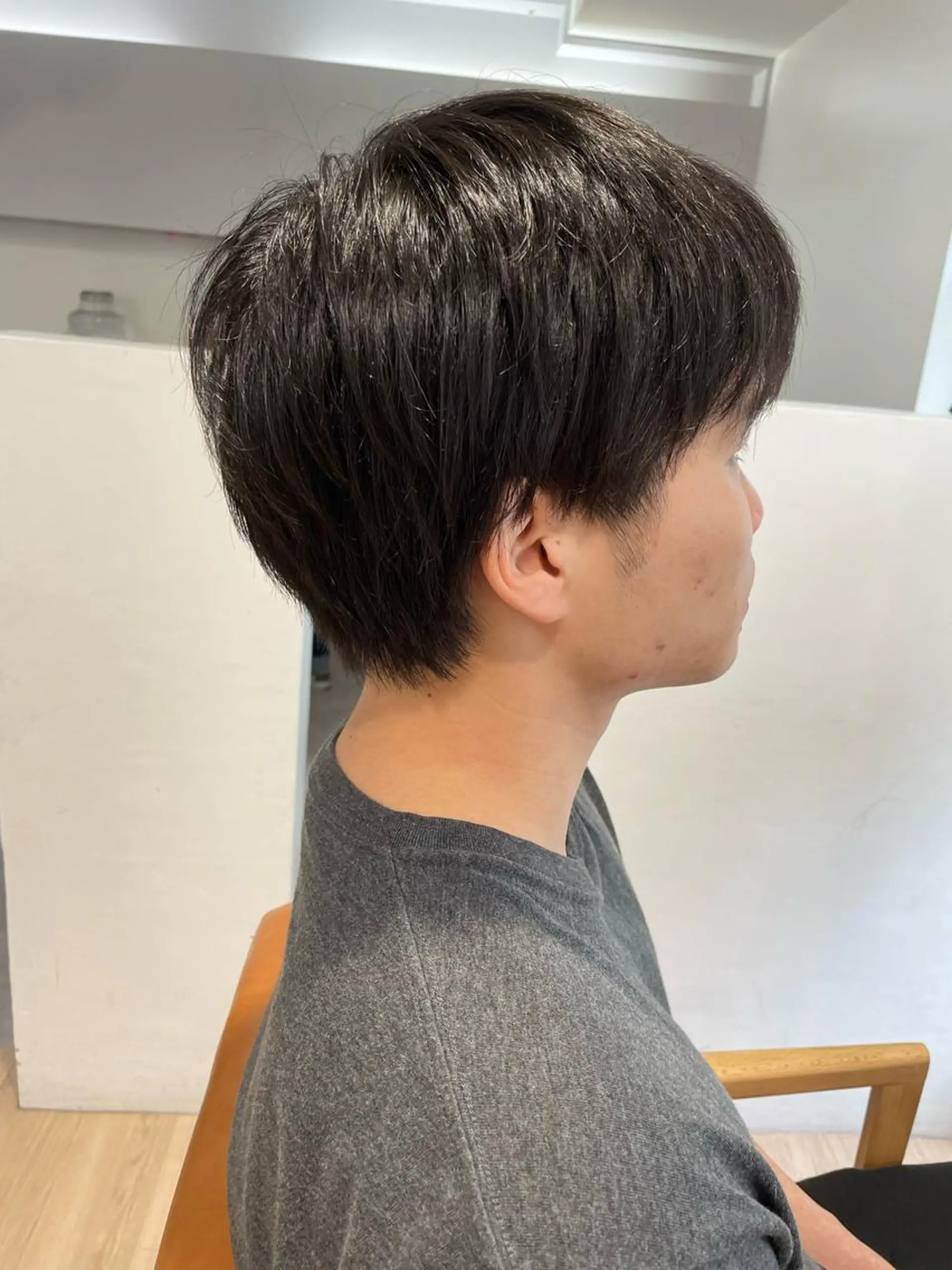 メンズ 柔らかブラウン/栄/ tomitaのヘアスタイル