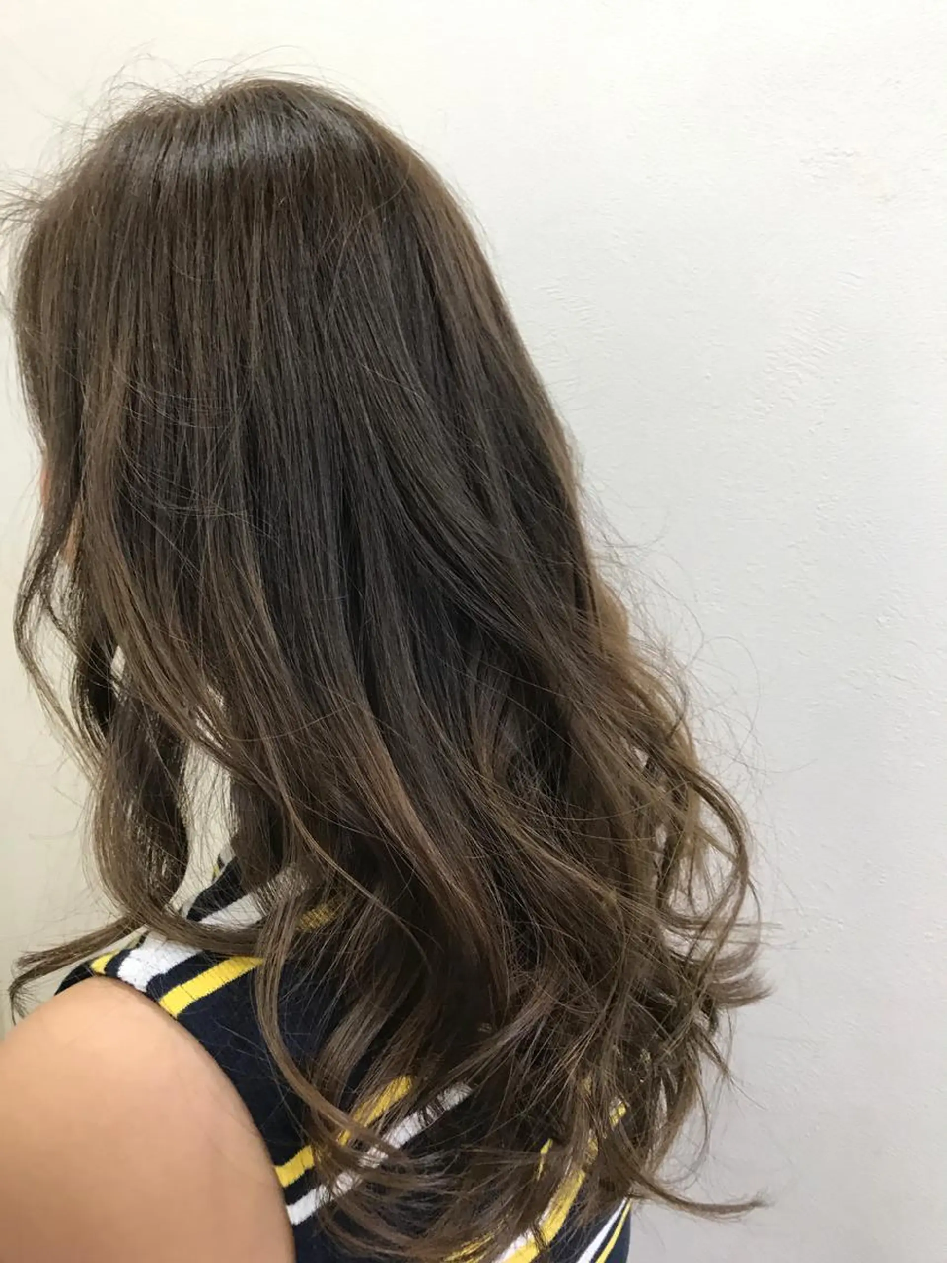 ミディアム 竹井 寛喜のヘアスタイル