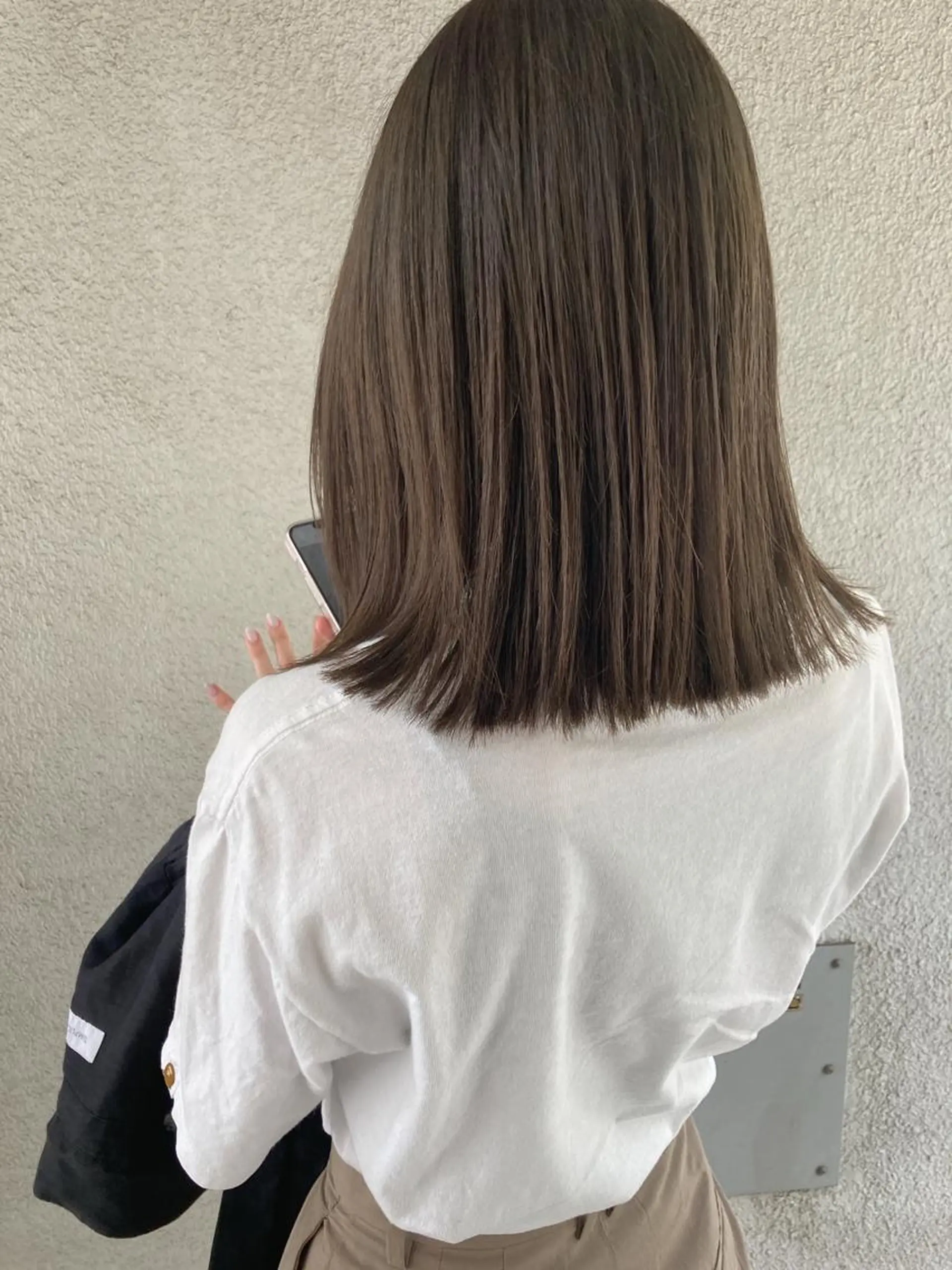 ミディアム カラー ベージュカラー ブリーチ オリーブベージュ カット ヘアカラー お洒落ベージュ🤎 代官山shibukiのヘアスタイル