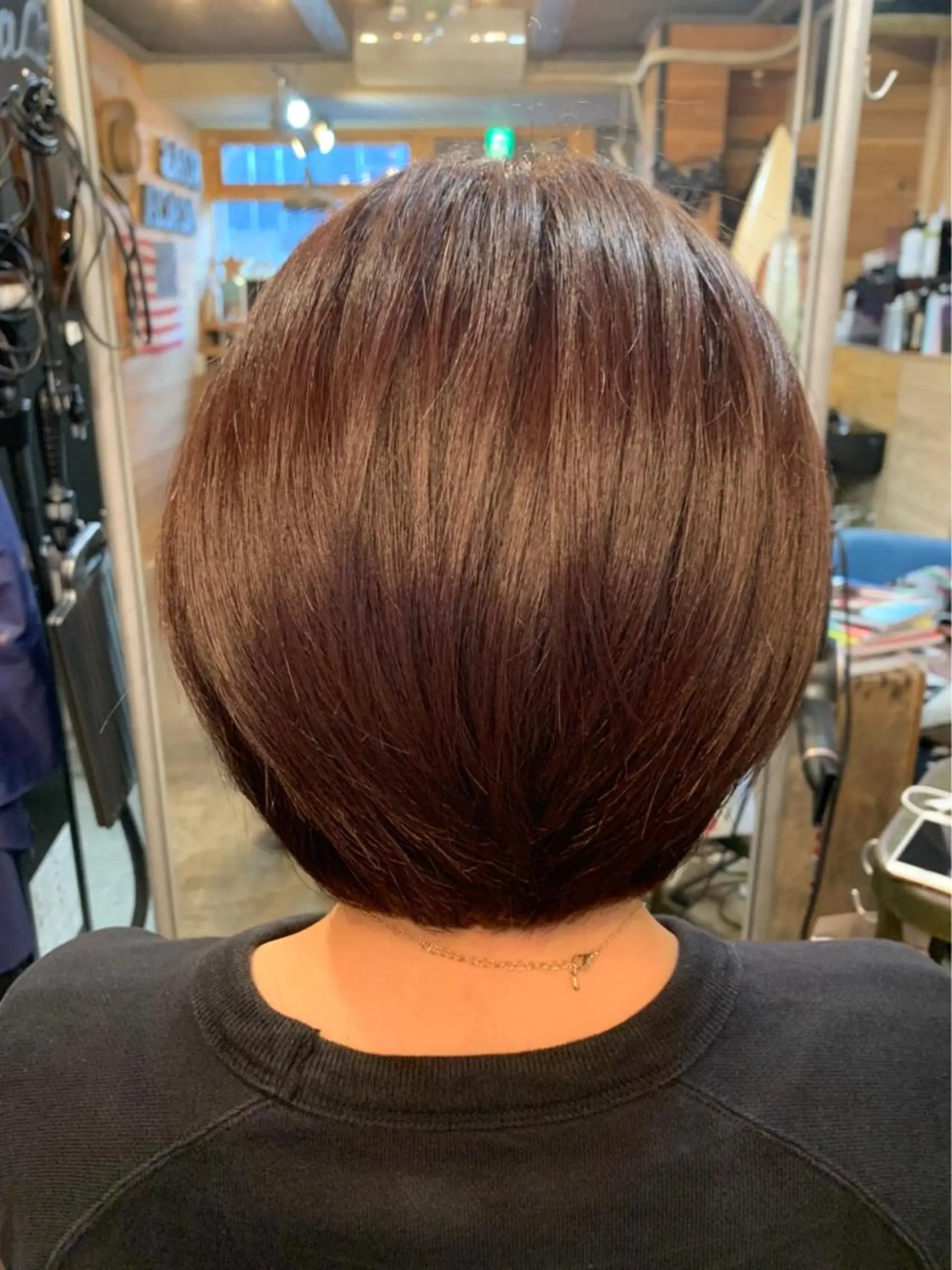 ショート カラー 丸みショート ブラウンカラー ピンクカラー ピンクブラウン ボブ カット ヘアカラー トリートメント ヨッ シーのヘアスタイル