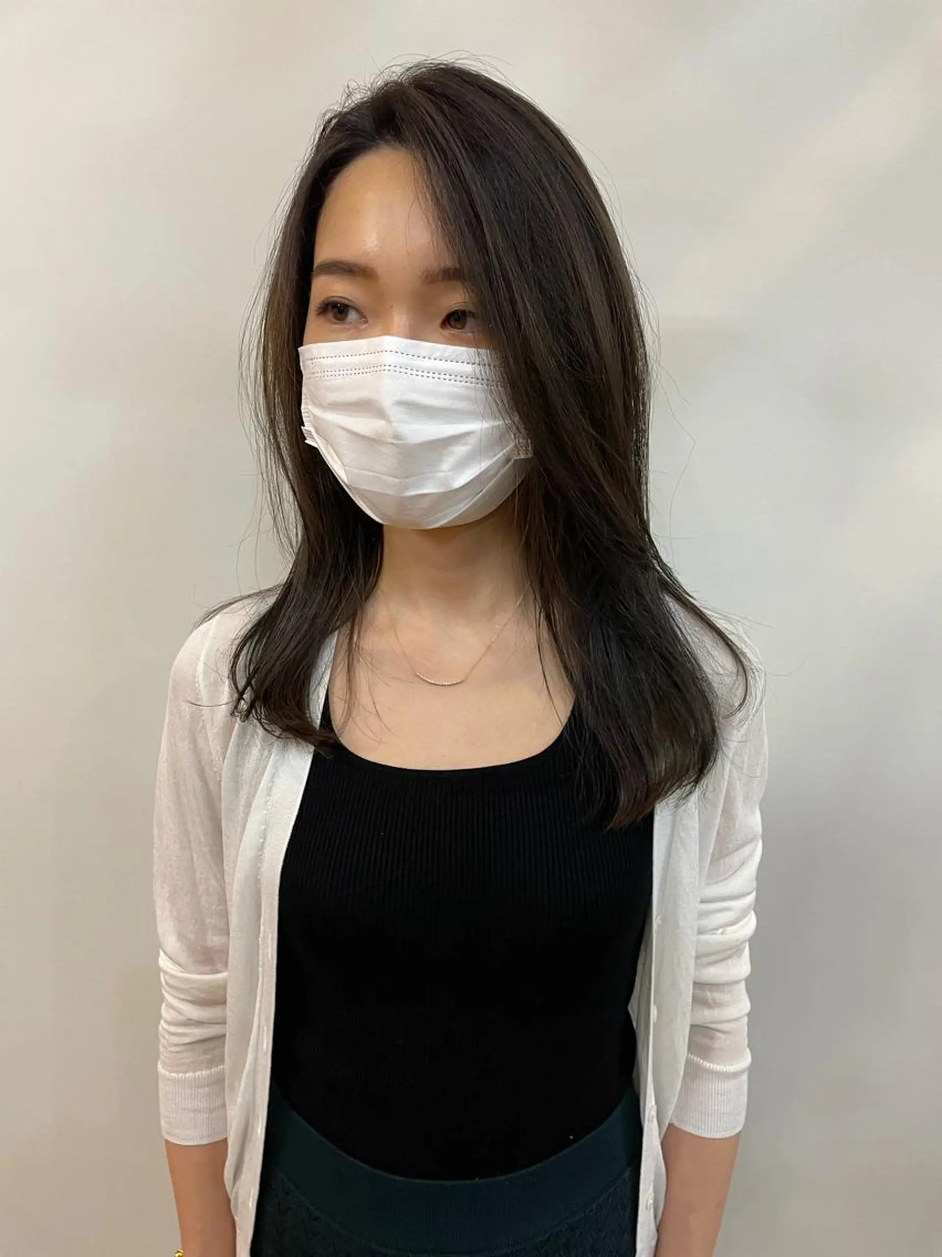 ミディアム カラー 田中 碧のヘアスタイル