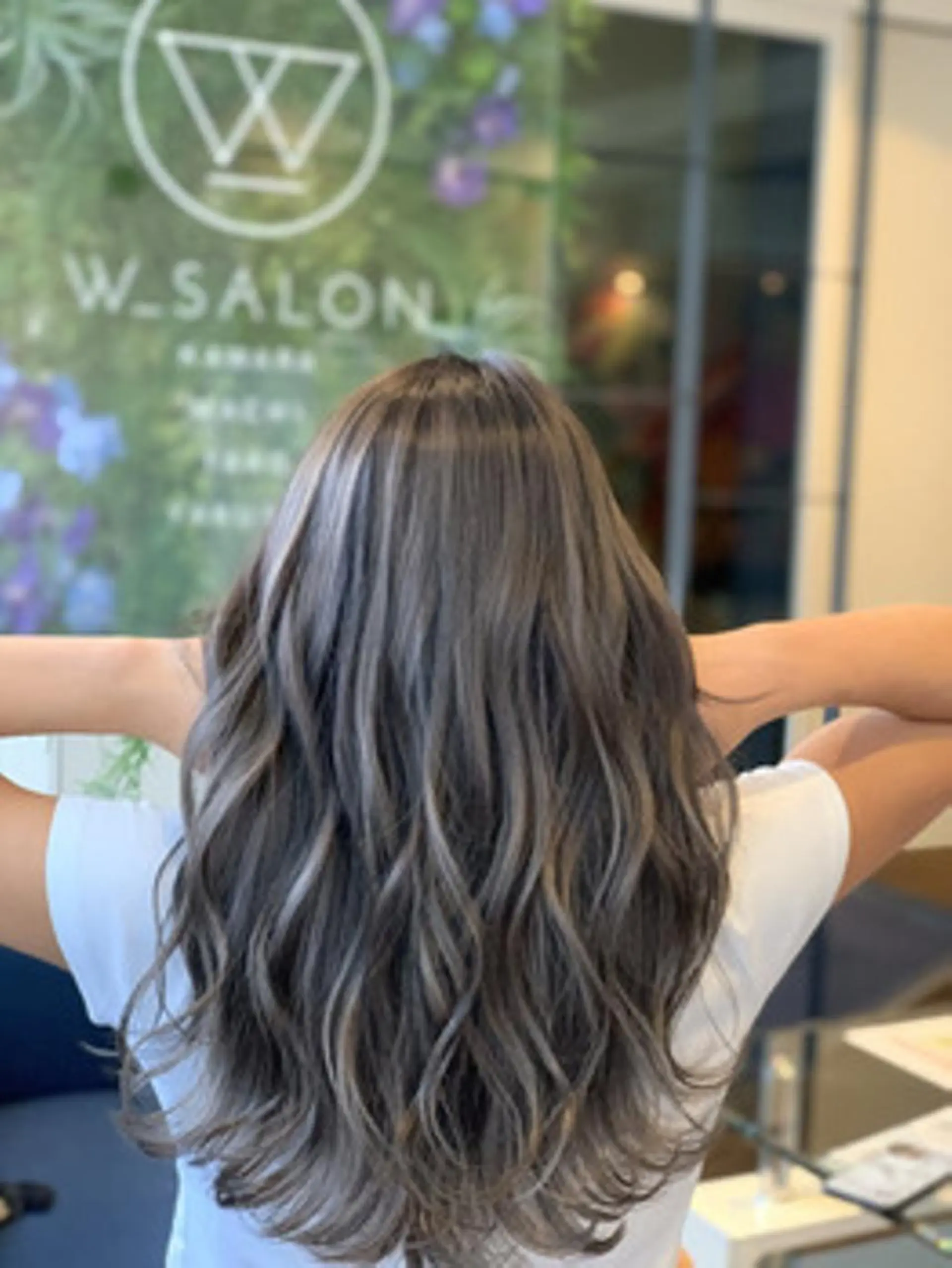 ロング ヘアカラー W_SALON ［四条河原町］のヘアスタイル