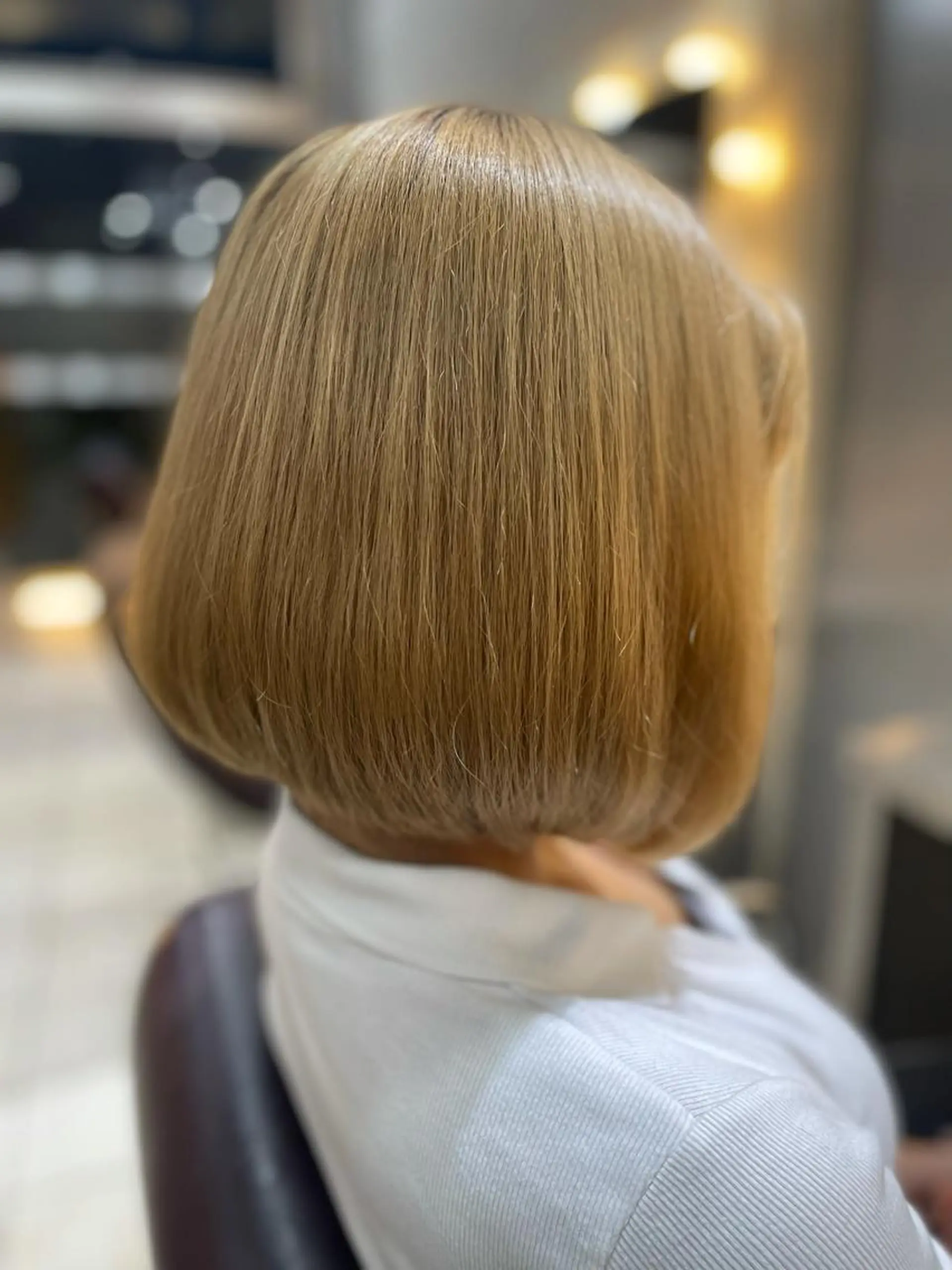 ミディアム ボブ 岡田 駿也のヘアスタイル