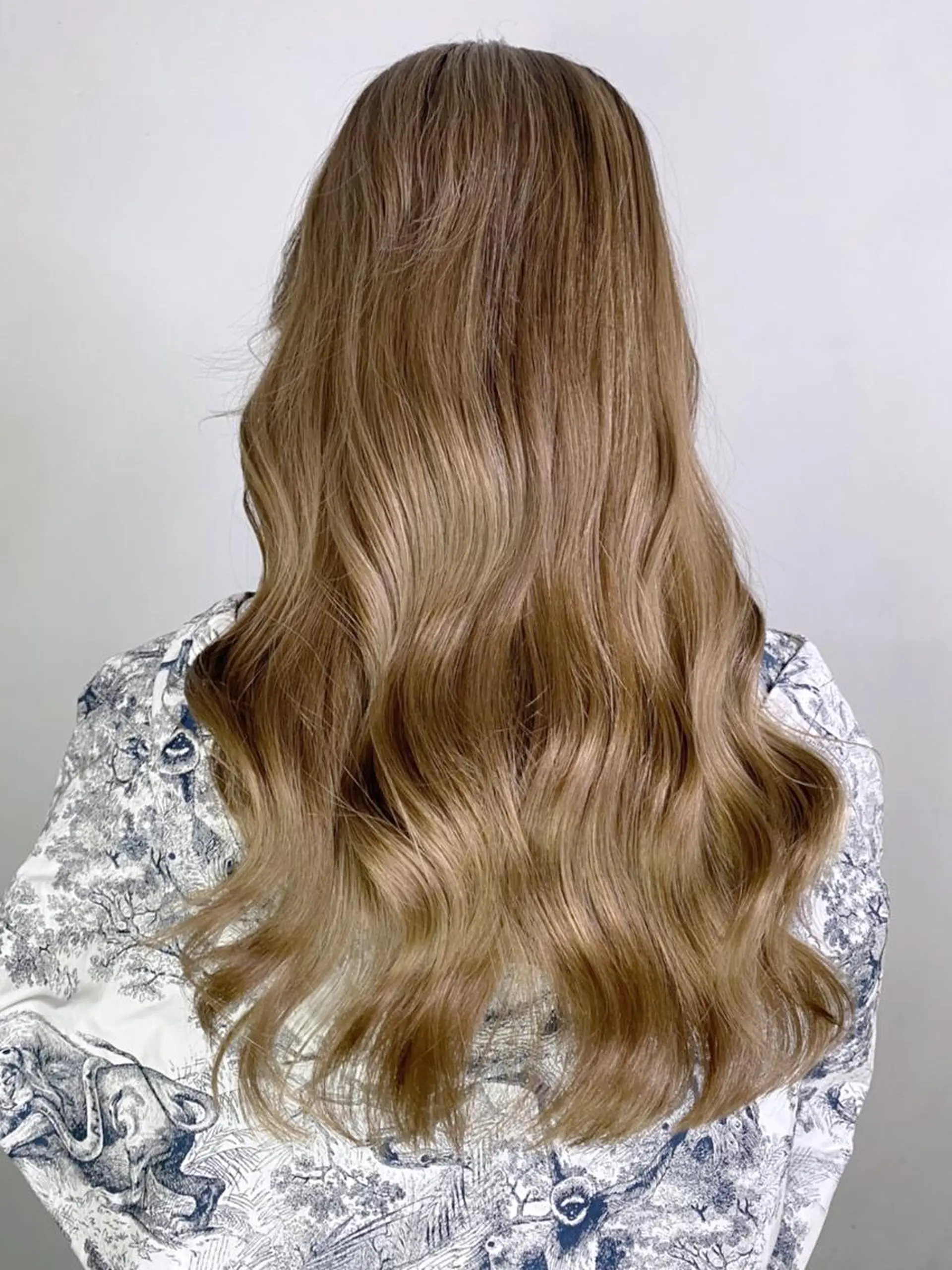 セミロング アッシュ ITbyALBUM 浦和店のヘアスタイル