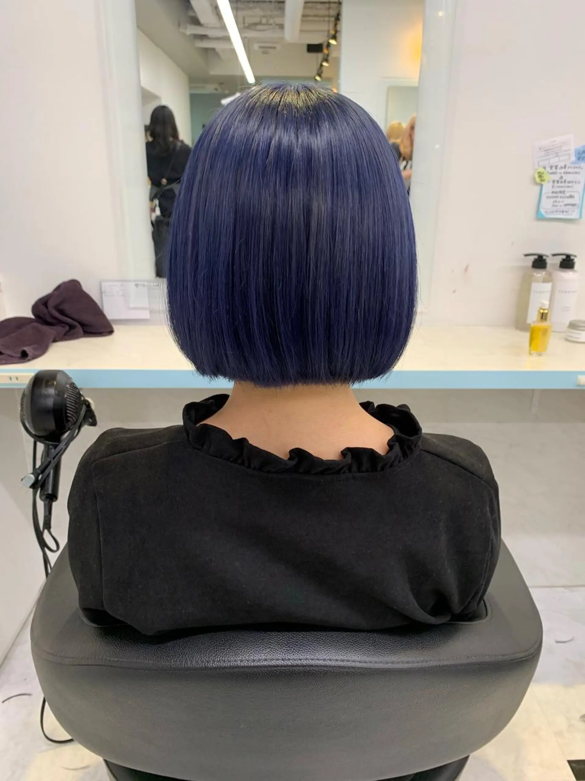 ショート カラー ブリーチカラー 🩵MIZUKIのヘアスタイル