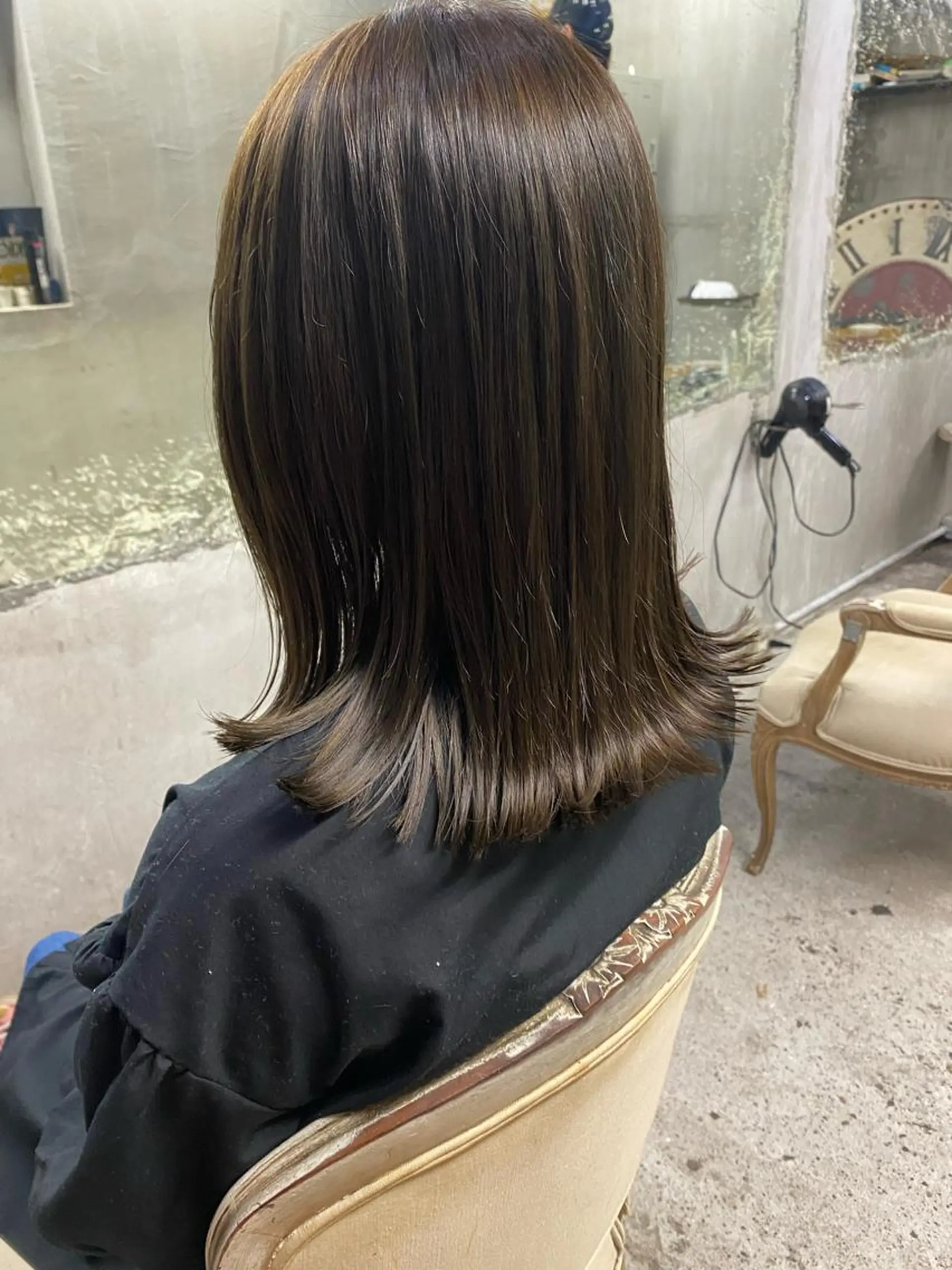 ミディアム カラー ヘアアレンジ アディクシーカラー アッシュ ベージュカラー グレージュ イルミナカラー お任せヘア☘️☘️ 及川渚のヘアスタイル