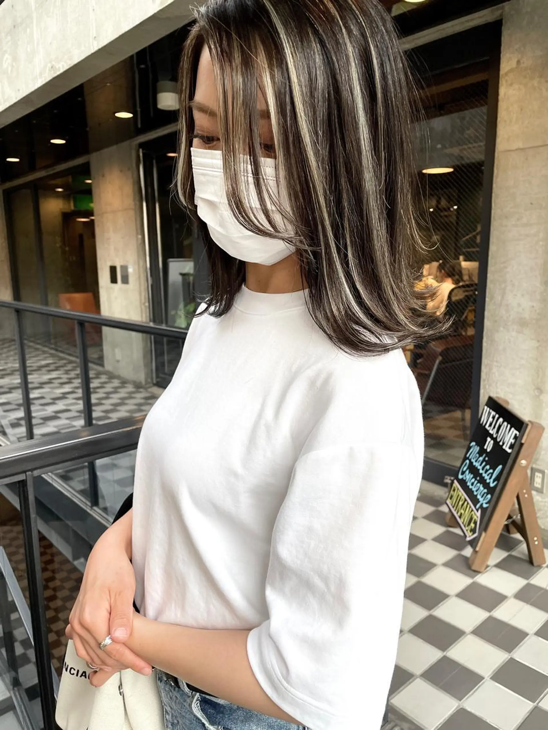 ミディアム カラー ブリーチ ケアブリーチ タナカ タクヤのヘアスタイル