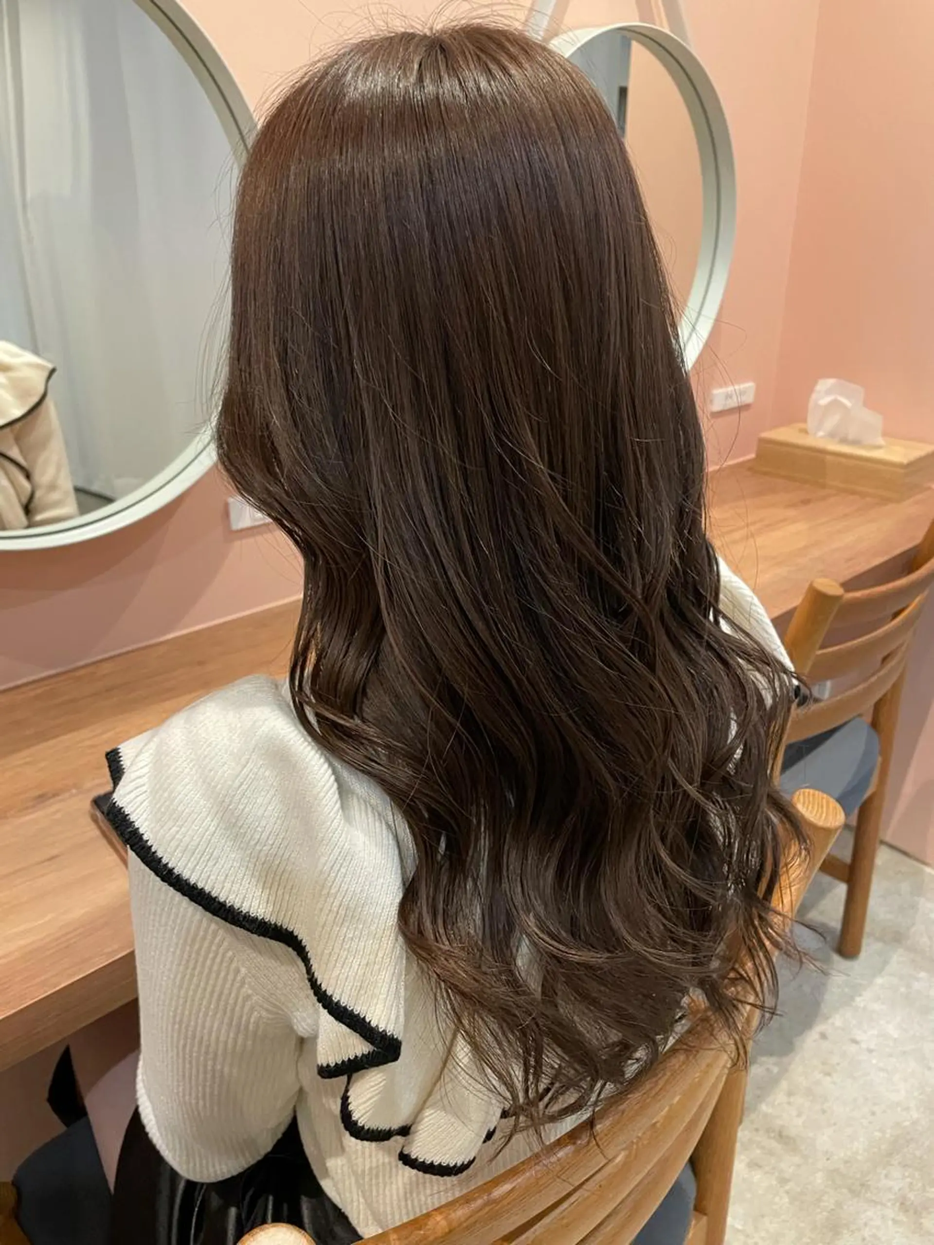 セミロング カラー ヘアアレンジ REONA🪽✨薬院 レイヤーカット🫧のヘアスタイル