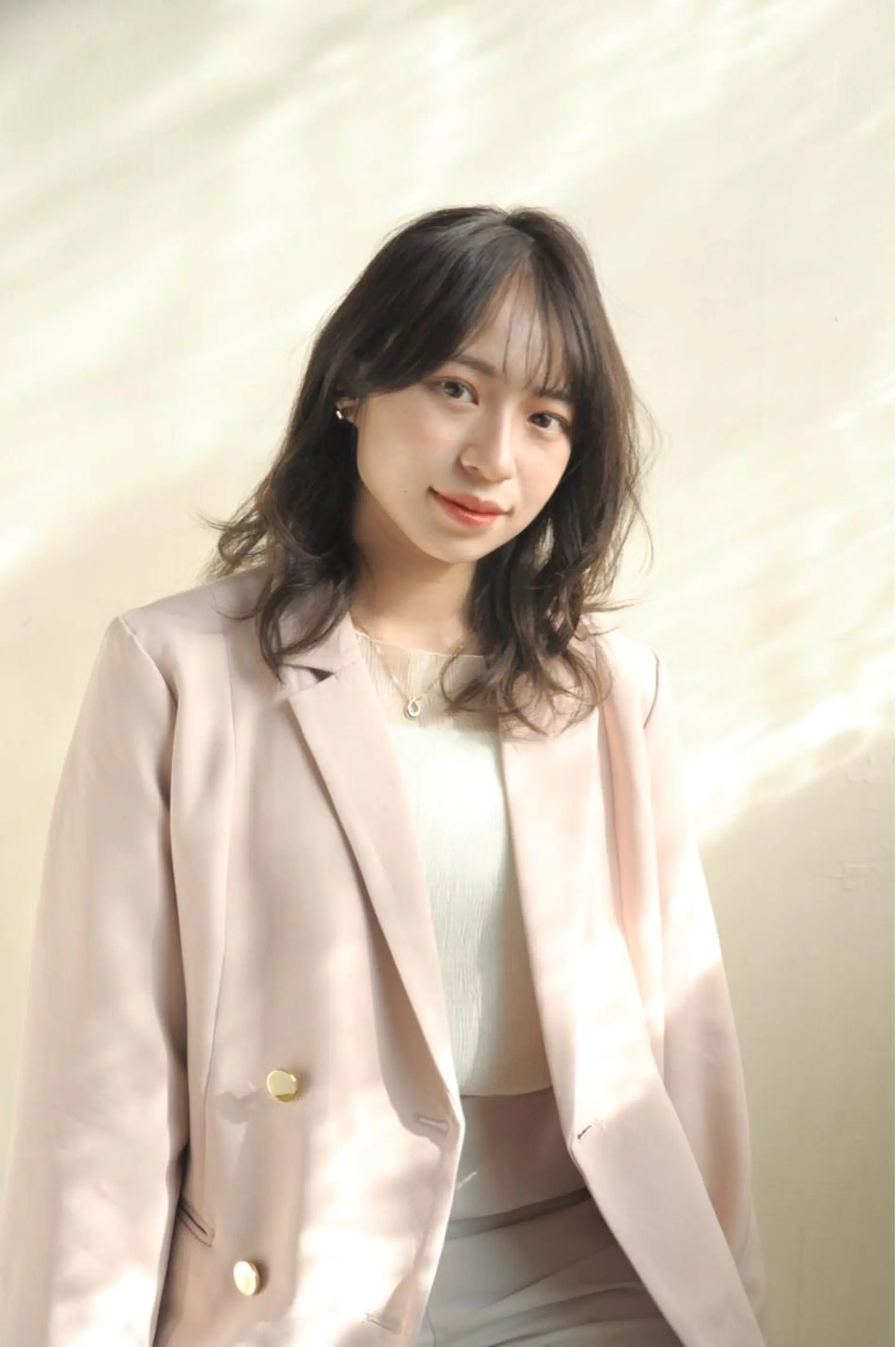 セミロング パーマ セミロングパーマ 伸ばしかけ カット パーマ 千 田のヘアスタイル