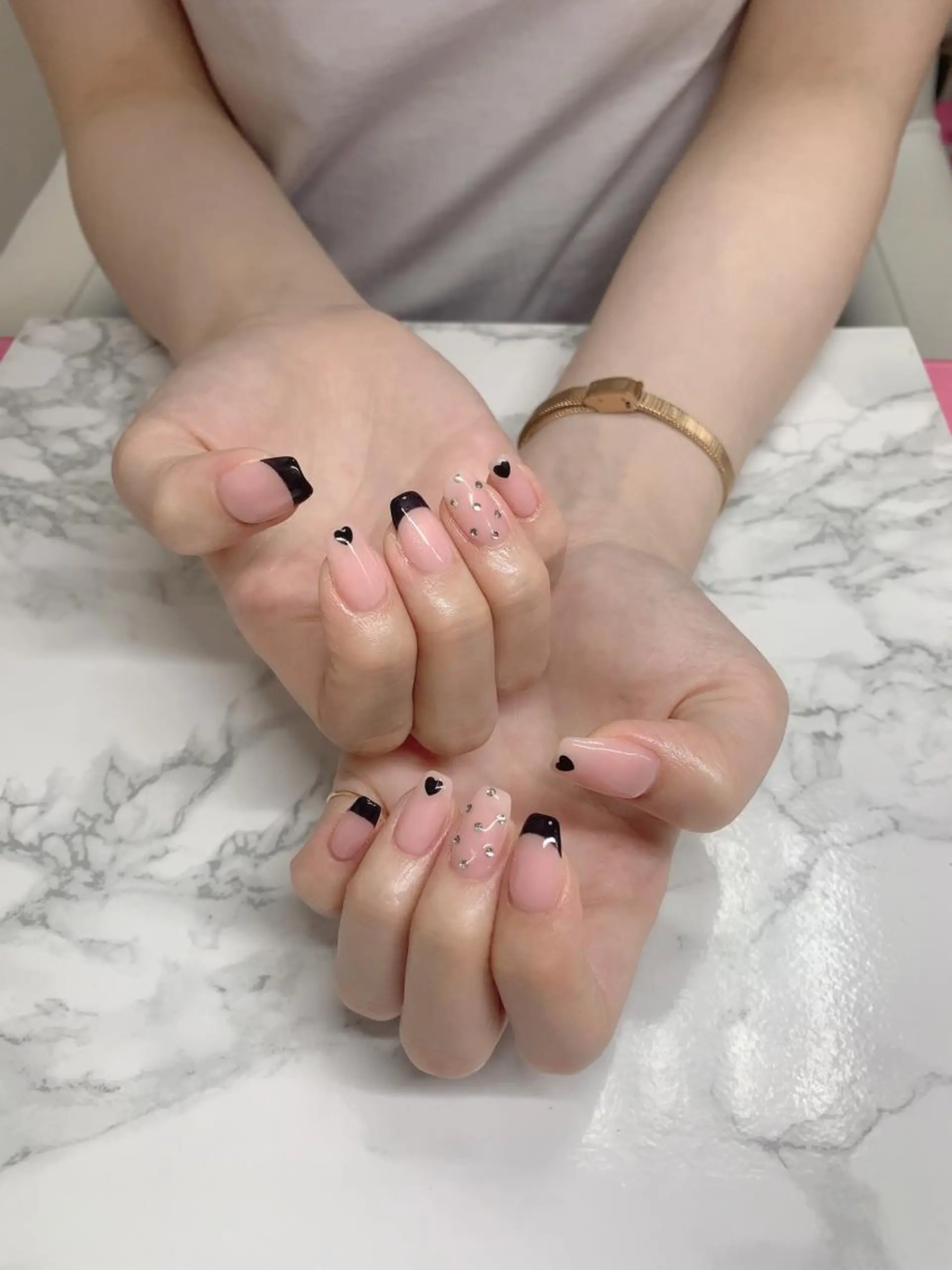 ネイル フレンチネイル はな💎ネイル ワンホン、長さ出しのネイルデザイン