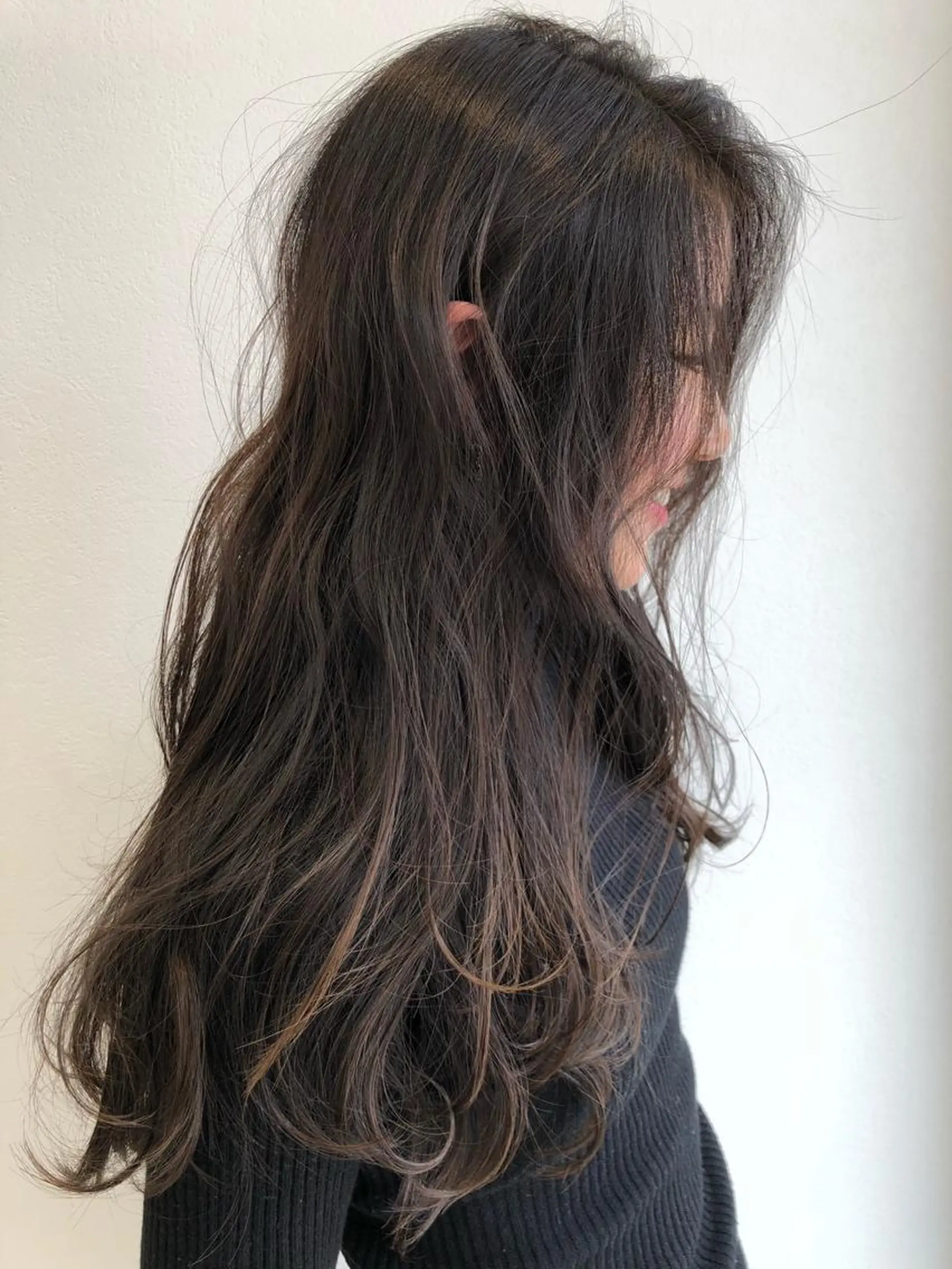 ロング カラー パープルカラー 似合わせ レイヤー須川のヘアスタイル