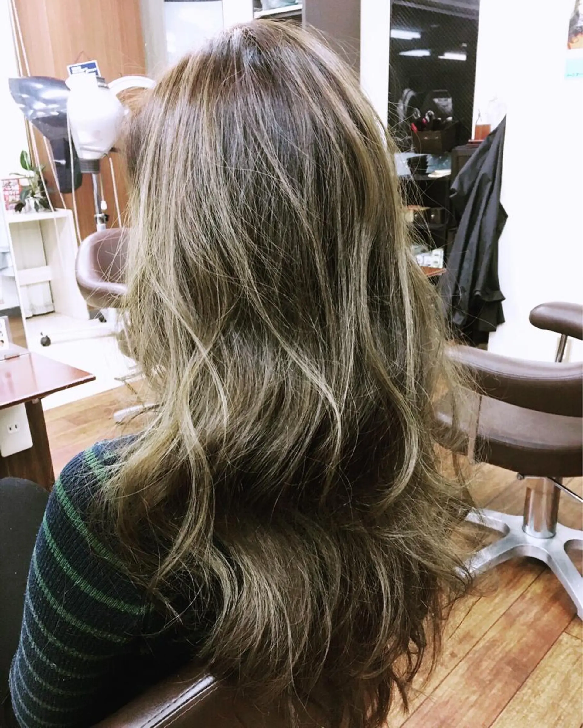 カラー ダブルカラー グラデーションカラー グレージュ ハイライトカラー AN'TIA小作代表 ⭐︎kazuma⭐︎のヘアスタイル