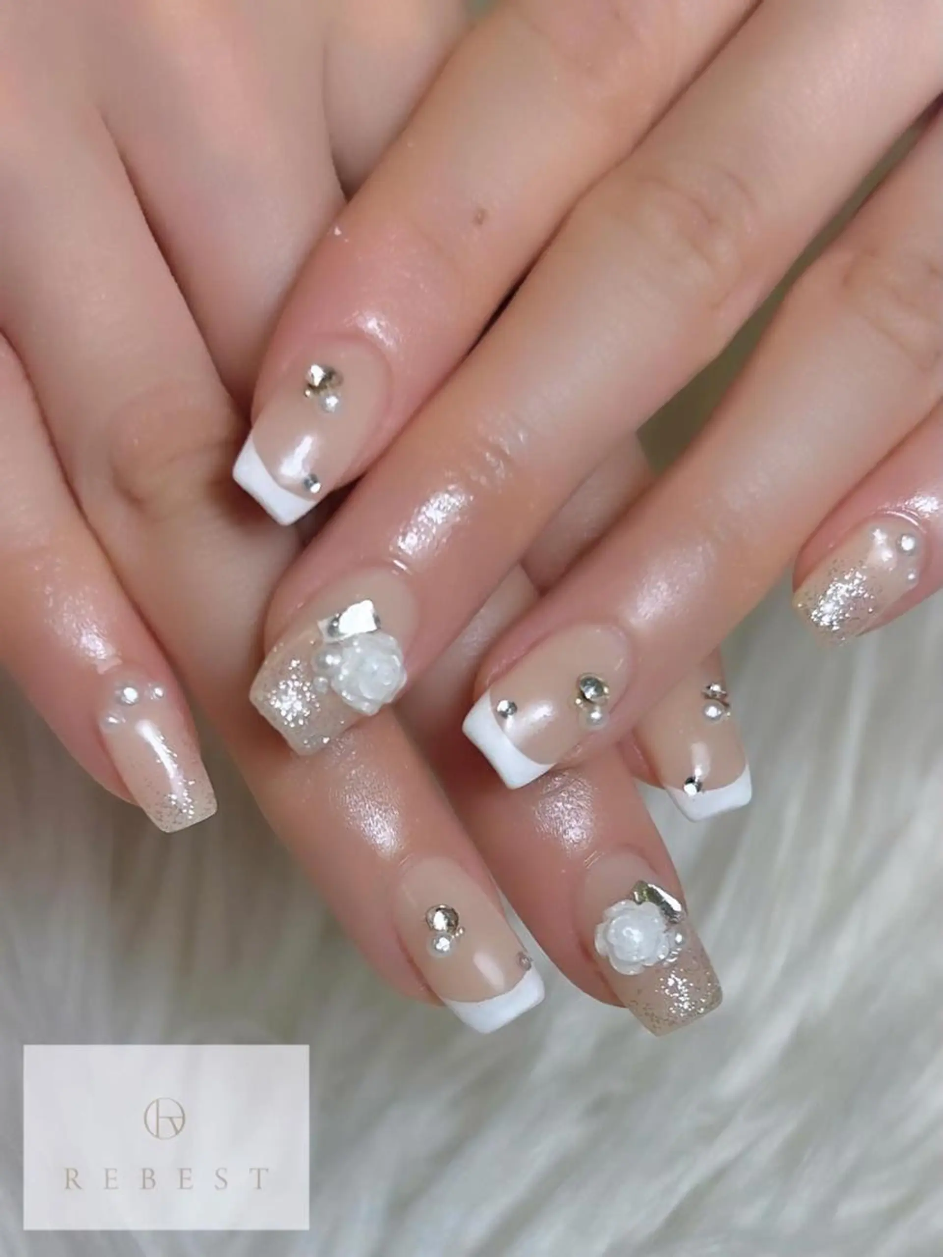 ネイル Azusa🩵 ネイル💅🏻南森町のネイルデザイン