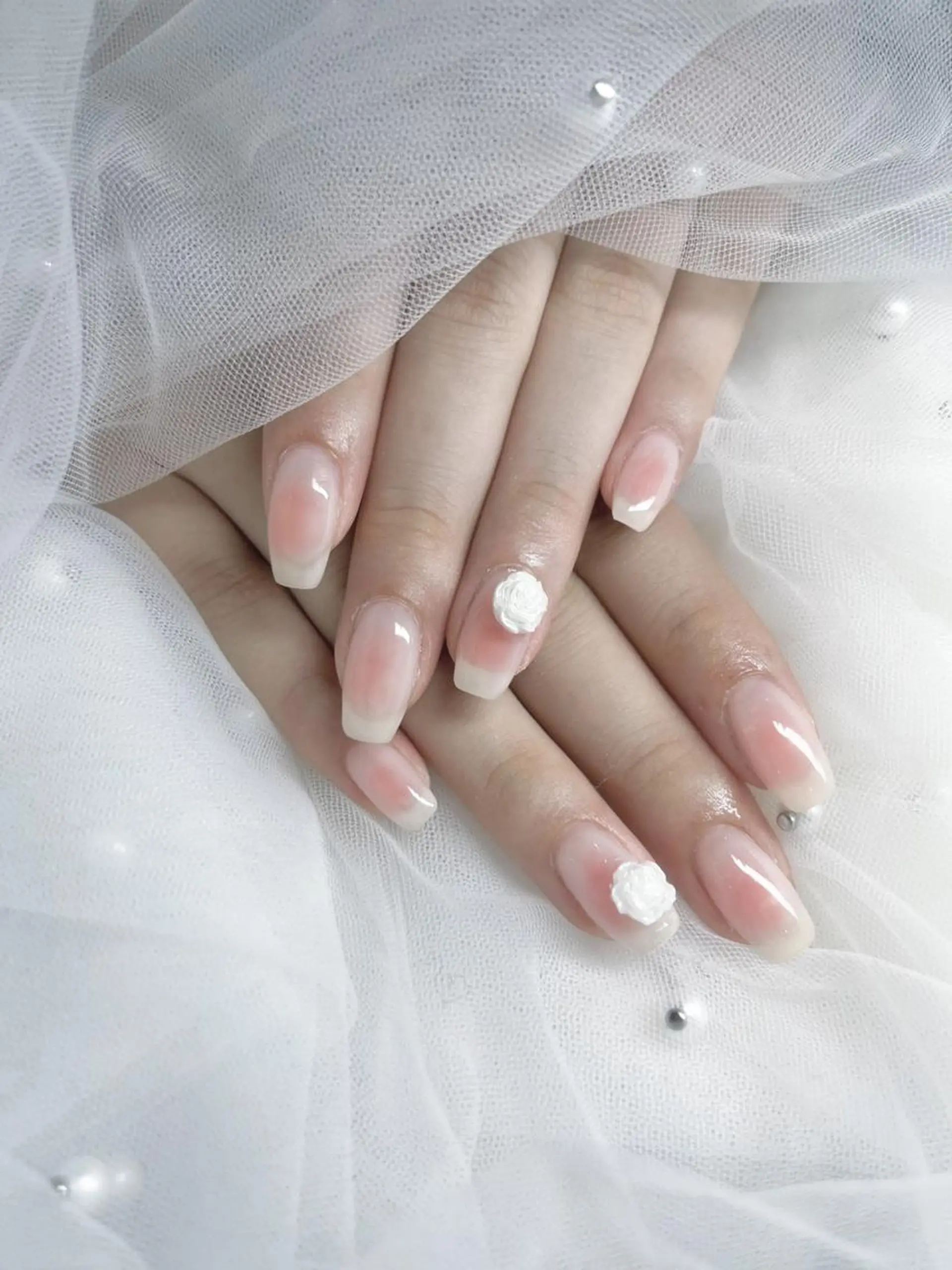 ネイル チークネイル ハンドネイル KOKOA💟キラキ ラネイル✨難波すぐのネイルデザイン