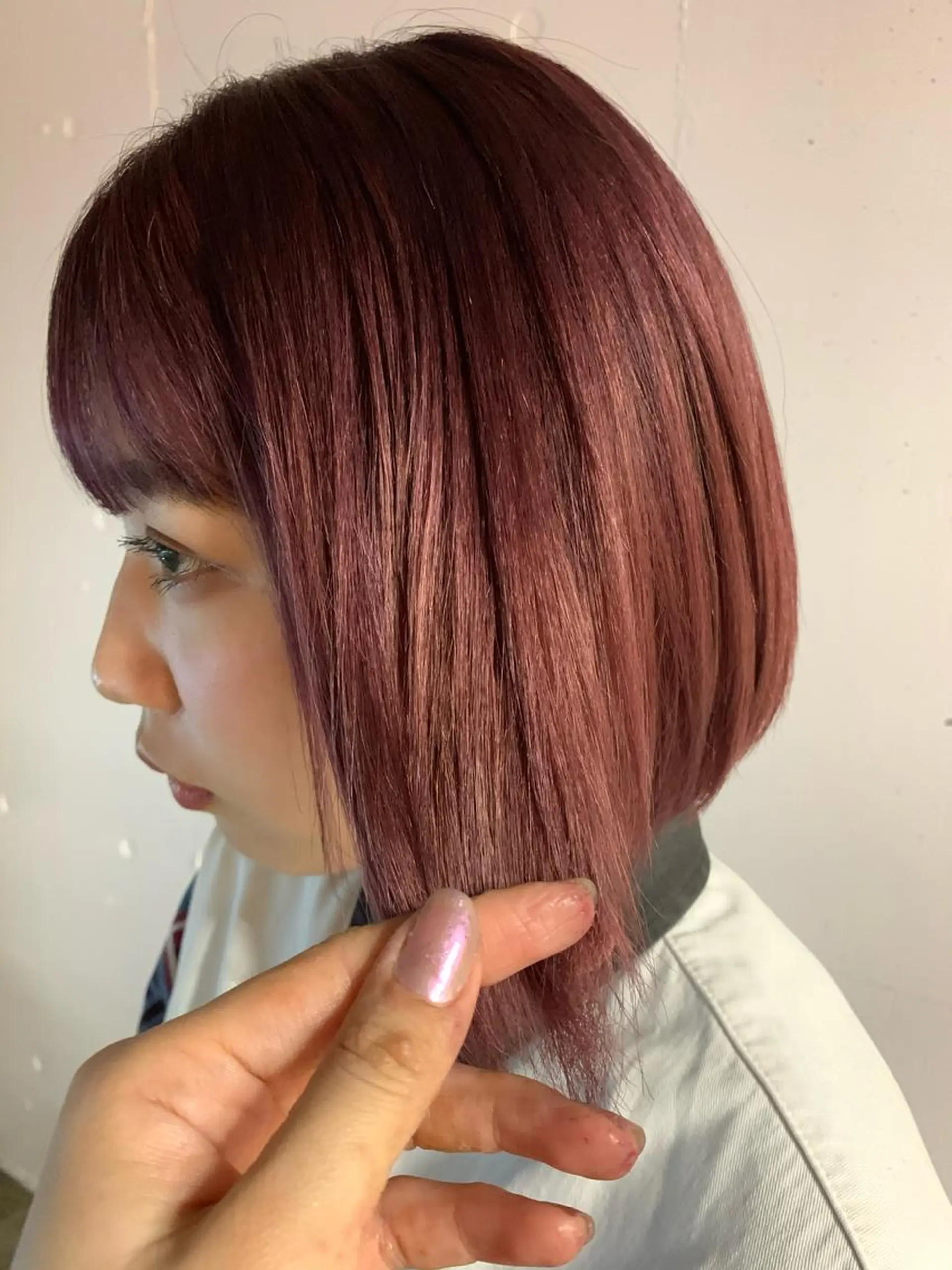 ミディアム カラー ブリーチ ピンクカラー Aust hair Stella新宿所属・Yuki☺︎パーマ レイヤーカットのヘアスタイル