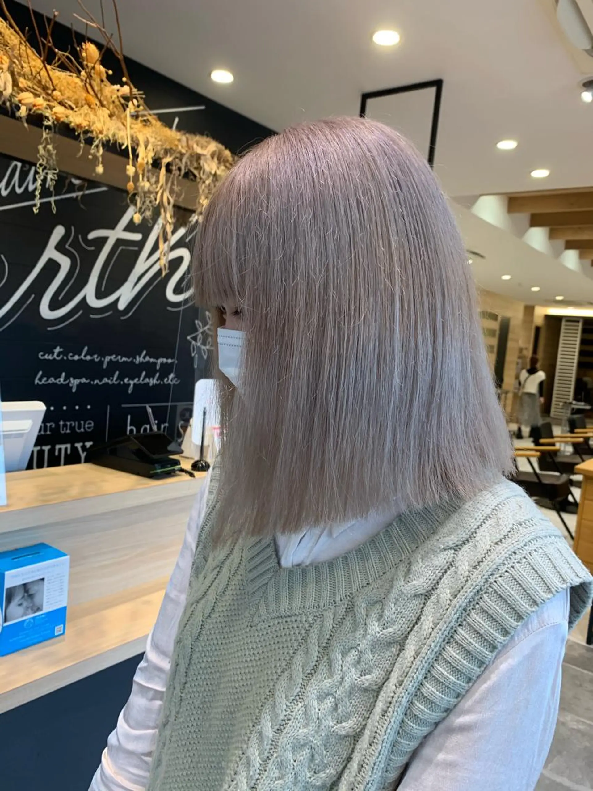 ショート カラー ベージュカラー ブリーチ ケアブリーチ ハイトーンカラー ホワイトベージュ 名古屋/デザイン/ ブリーチ/松井亮磨のヘアスタイル