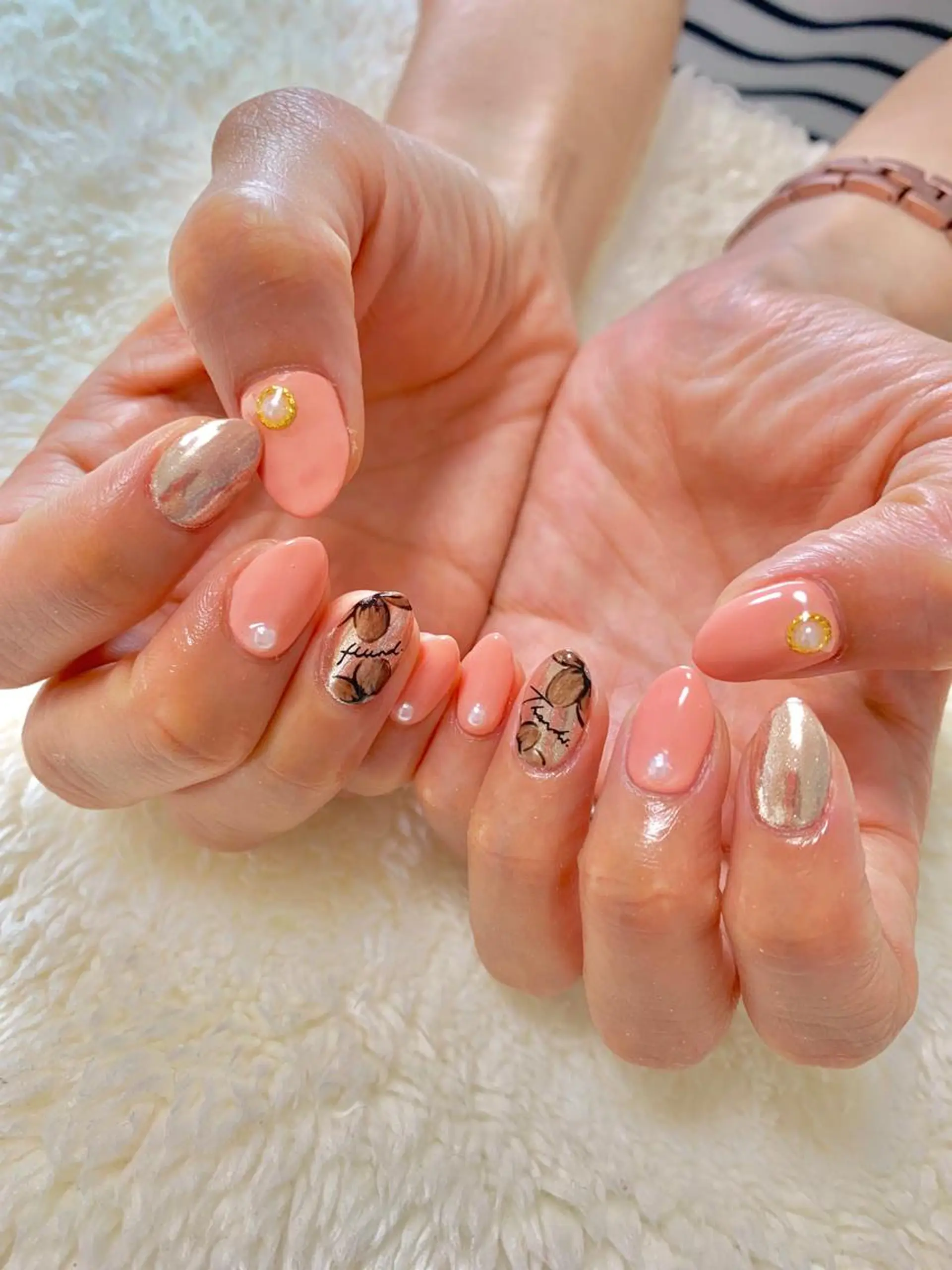 ネイル アートネイル 夏ネイル EMILUCA 北河希のエステ・リラクイメージ