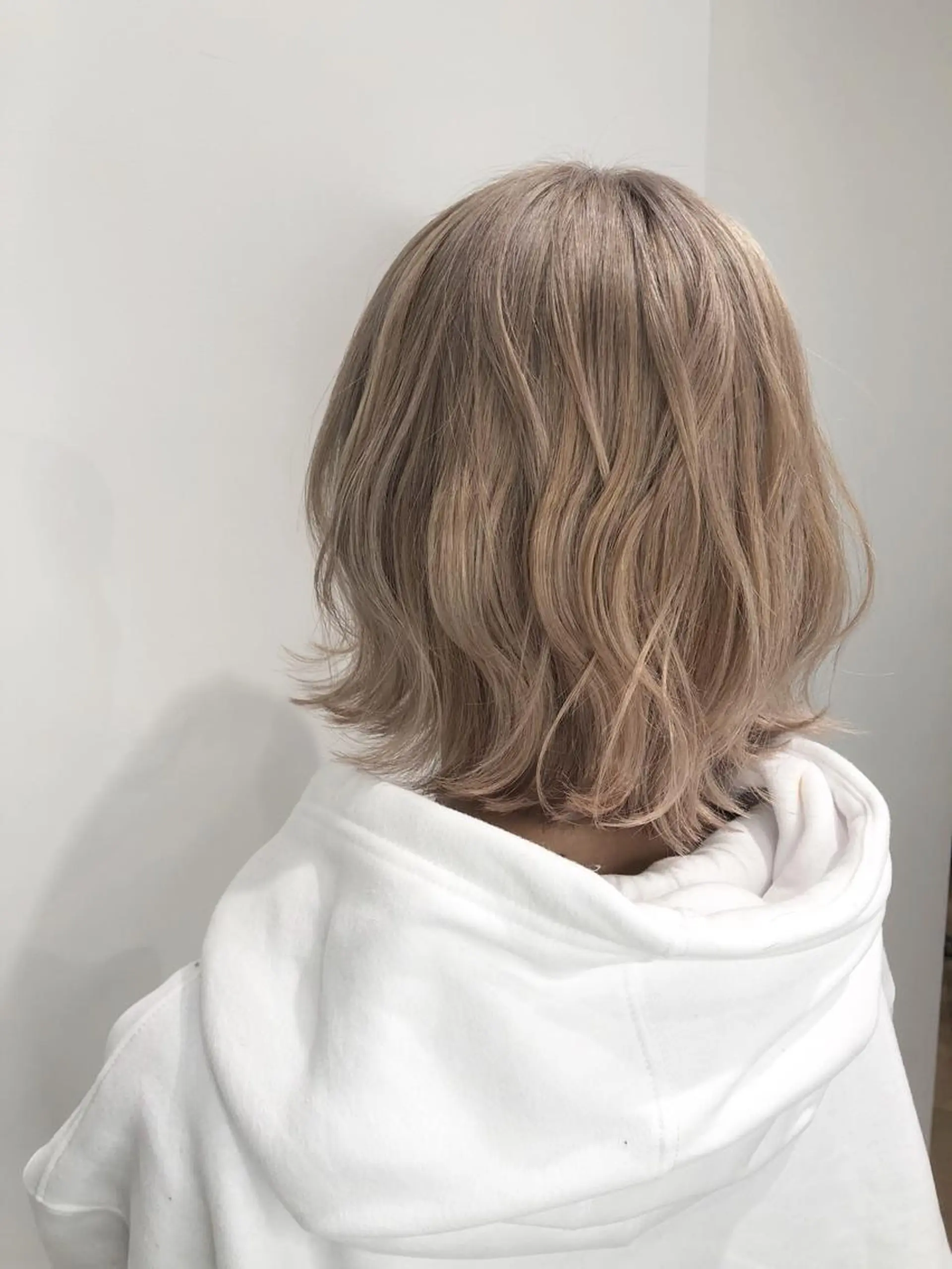 ミディアム 🌙HIZUKI🌙 ハイトーン 艶髪のヘアスタイル