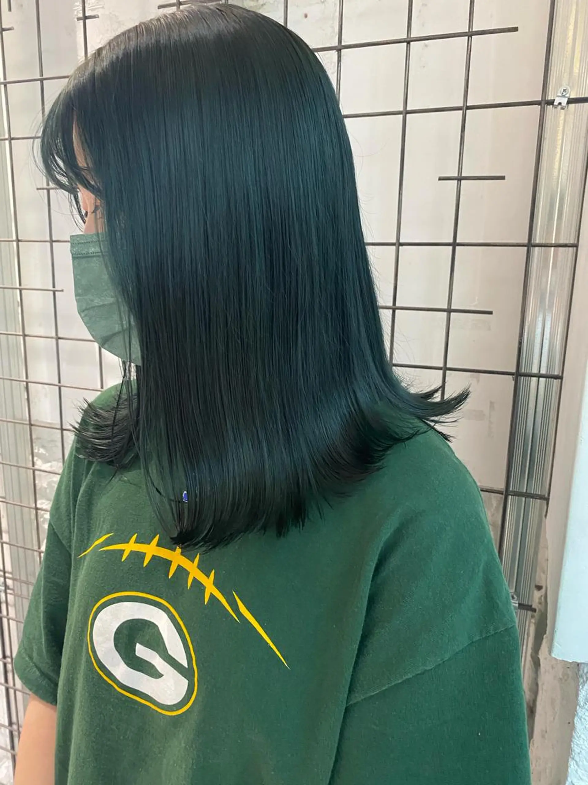 カラー ダークグリーン ヘアカラー AYANE 韓国ヘア /レイヤーカットのヘアスタイル